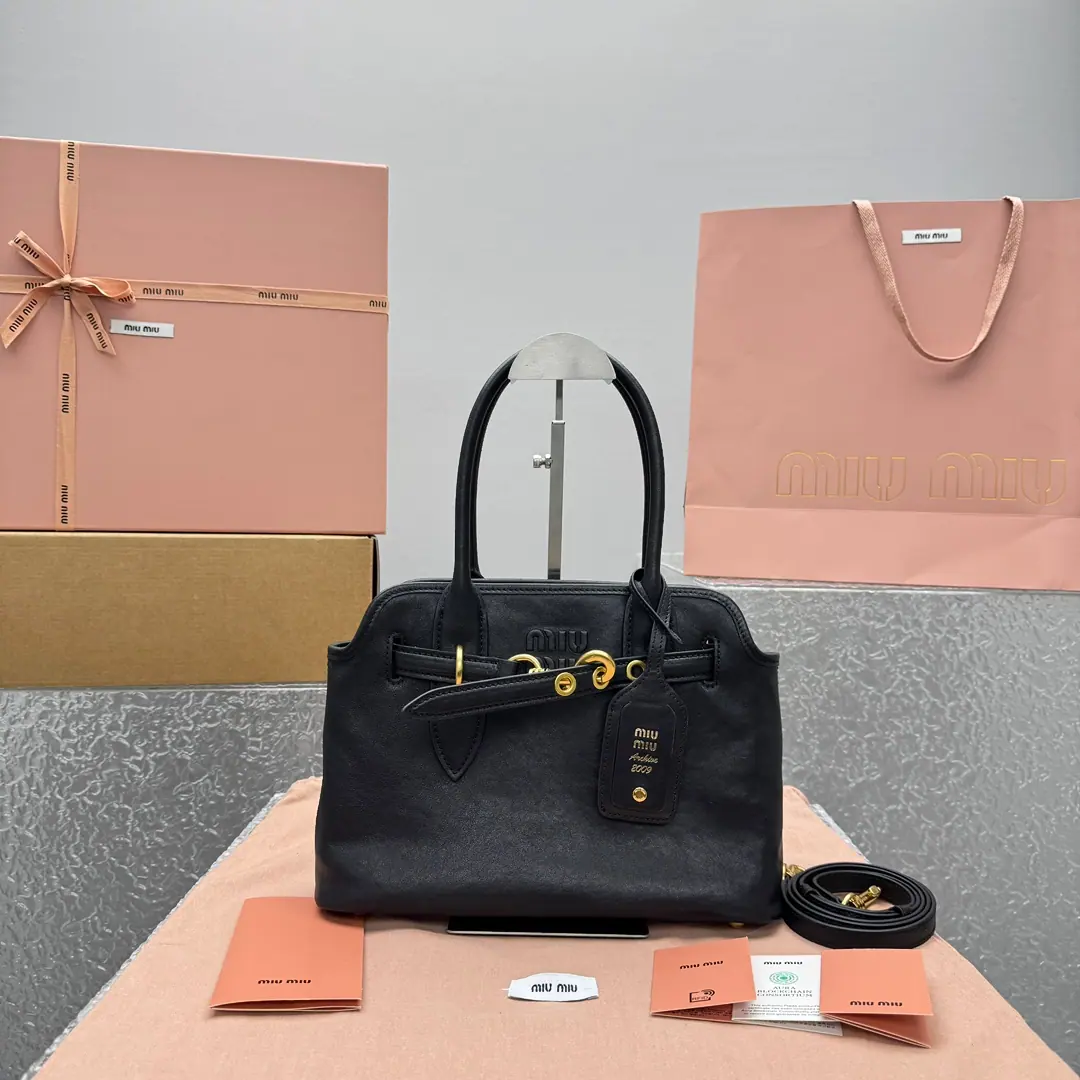 Miu Miu Aventure 纳帕皮革包 橡木色 31 x 23 x 10cm