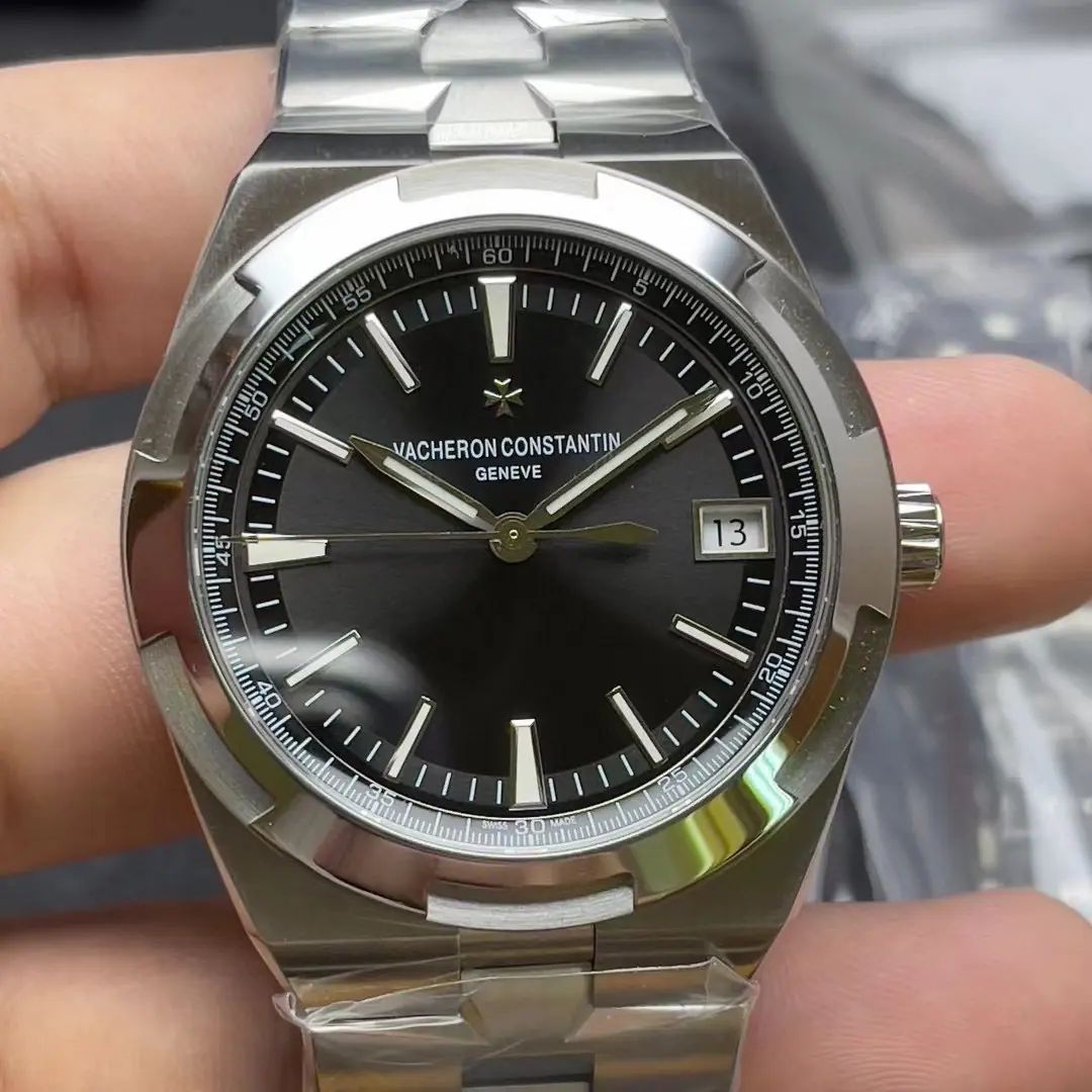 8F｜Cal.5100 机芯｜41mm｜江诗丹顿纵横四海 4500V