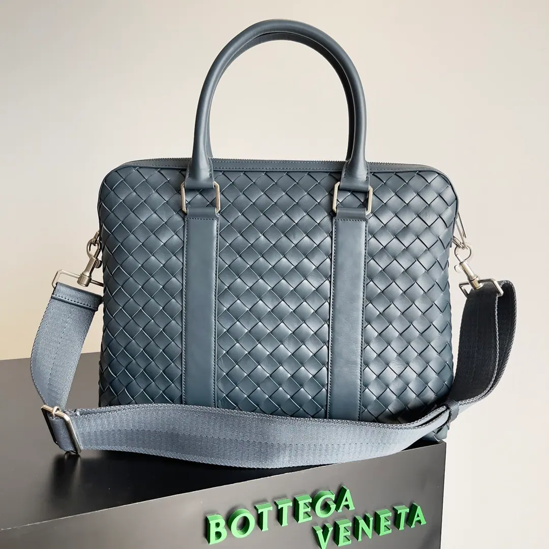 Bottega Veneta 皮革经典 Intrecciato 公文包 690702 39*30.5*11