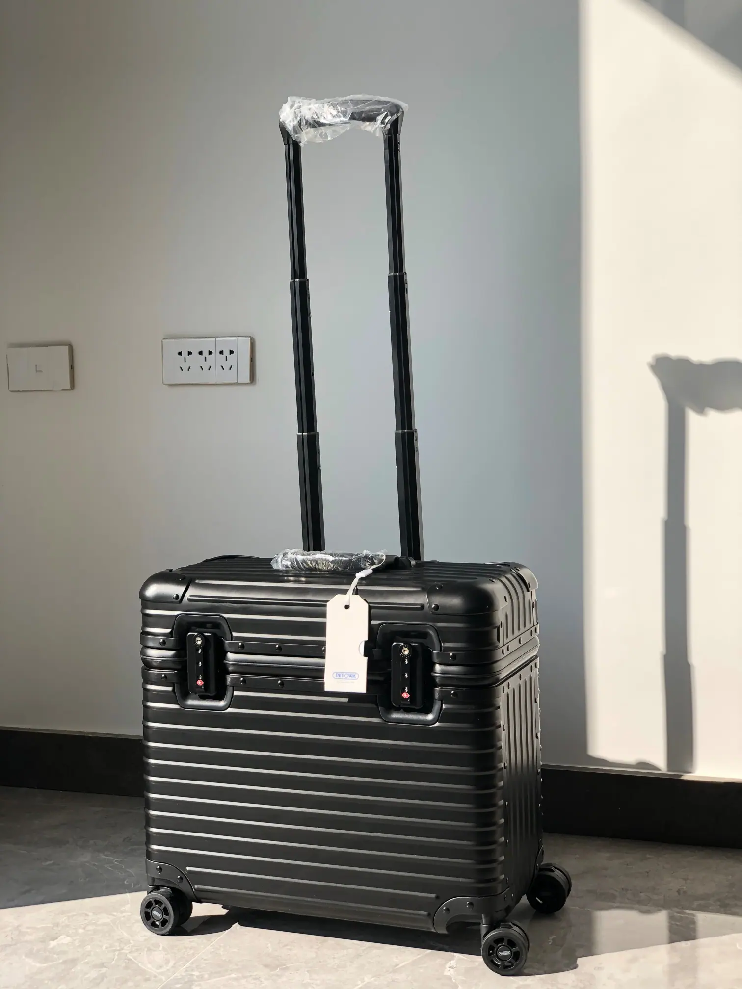 RIMOWA Topas Pilot 旅行箱 42x45x22cm
