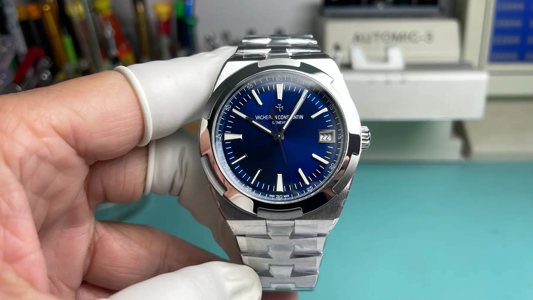 8F|Cal.5100 机芯|41mm|江诗丹顿 Overseas 4500V