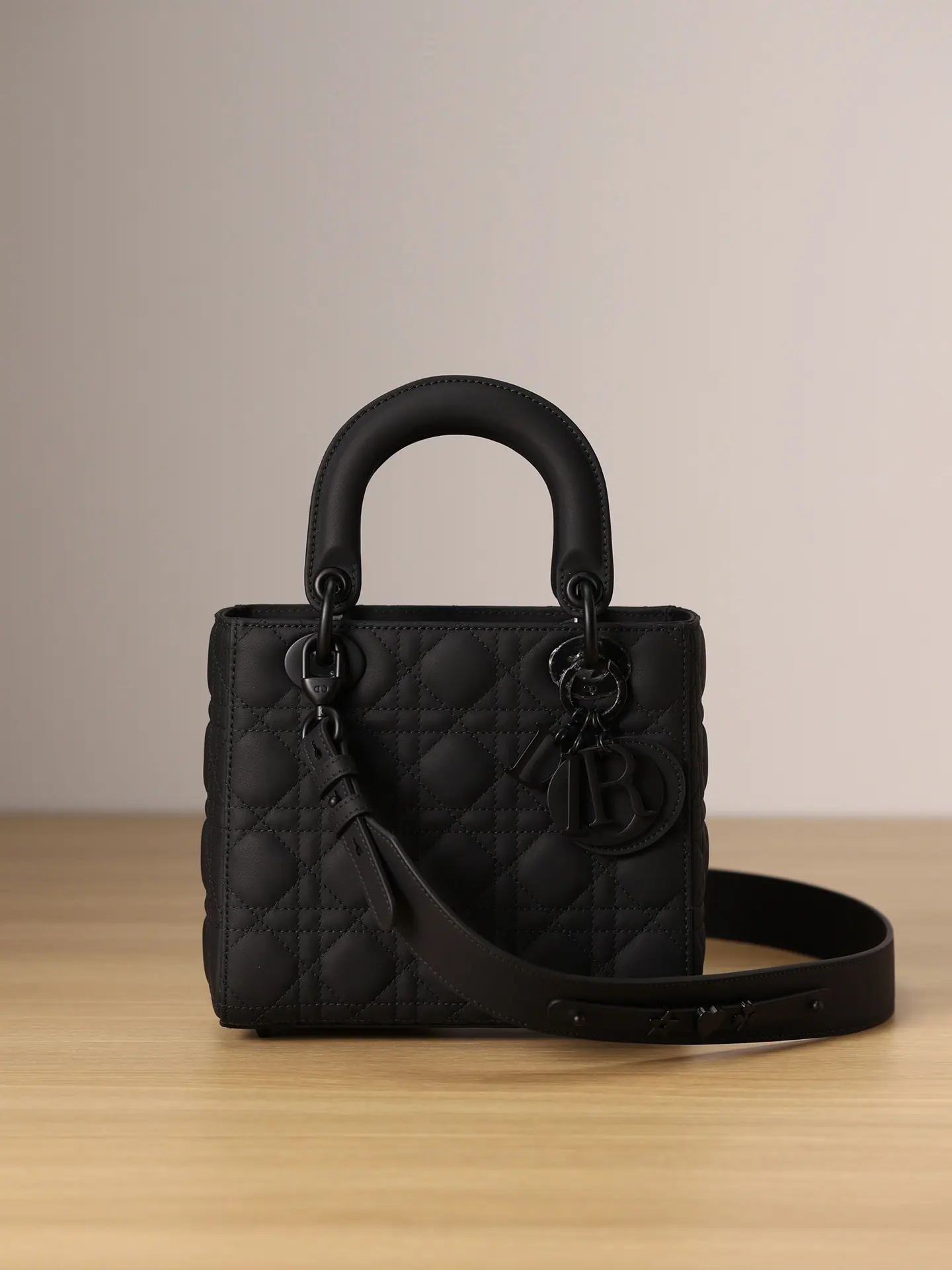M9 Dior 小号 Lady Dior My ABCDior 包 20 x 17 x 8cm