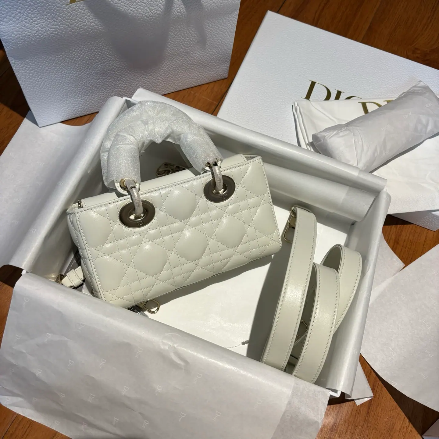 M9 Dior Lady D-Joy 迷你包 19 x 10.5 x 5.5 cm