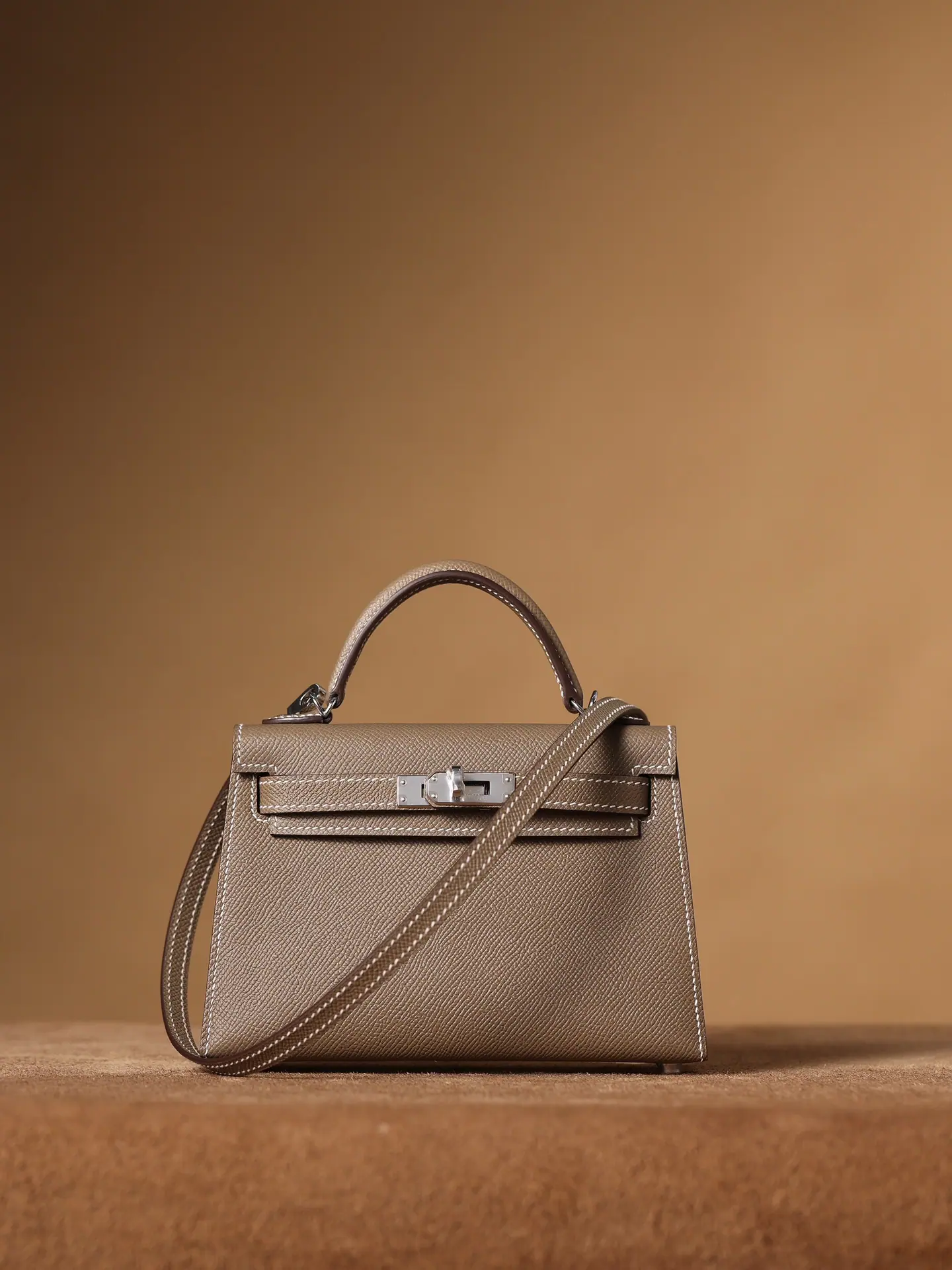 M9 爱马仕 Kelly Mini II 19*12*6cm