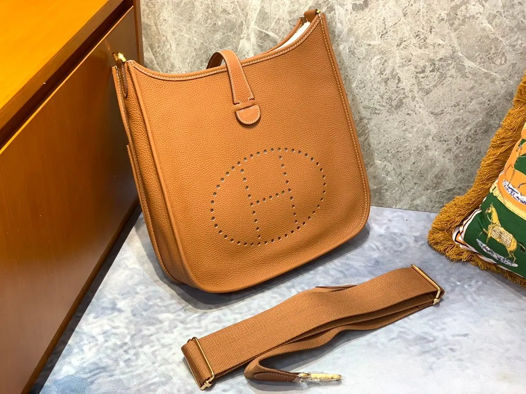 Herm*s Evelyne 29 Clemence 单肩包