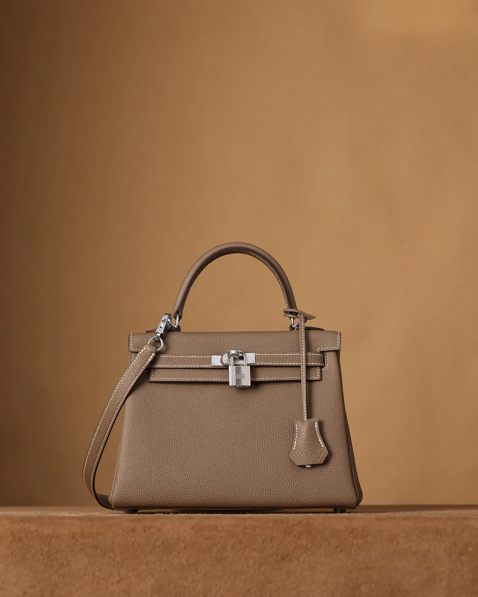 M9 爱马仕 Kelly 28cm Togo皮革