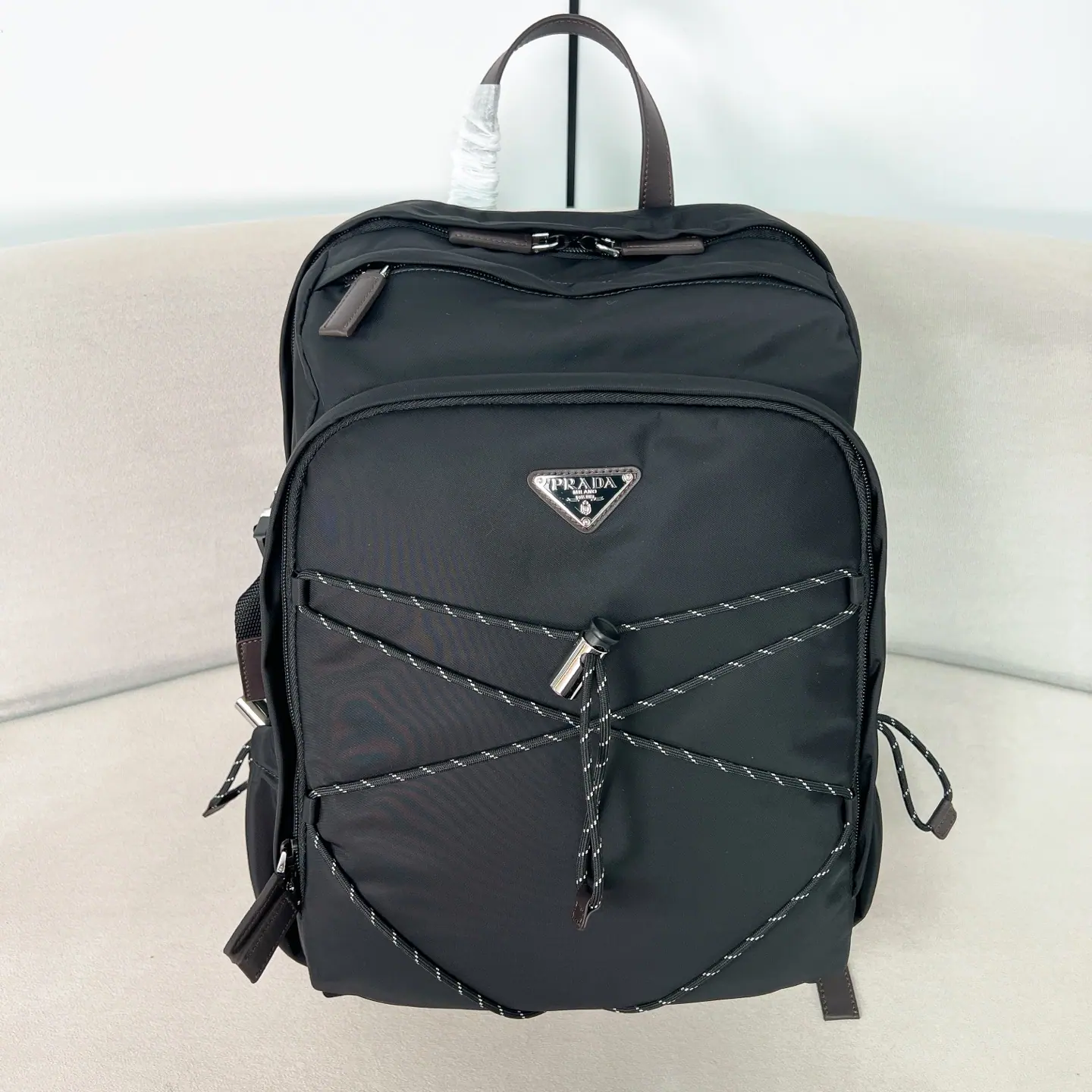 PRADA Speedylock 再生尼龙及皮革背包 2VZ122 29x42x14cm