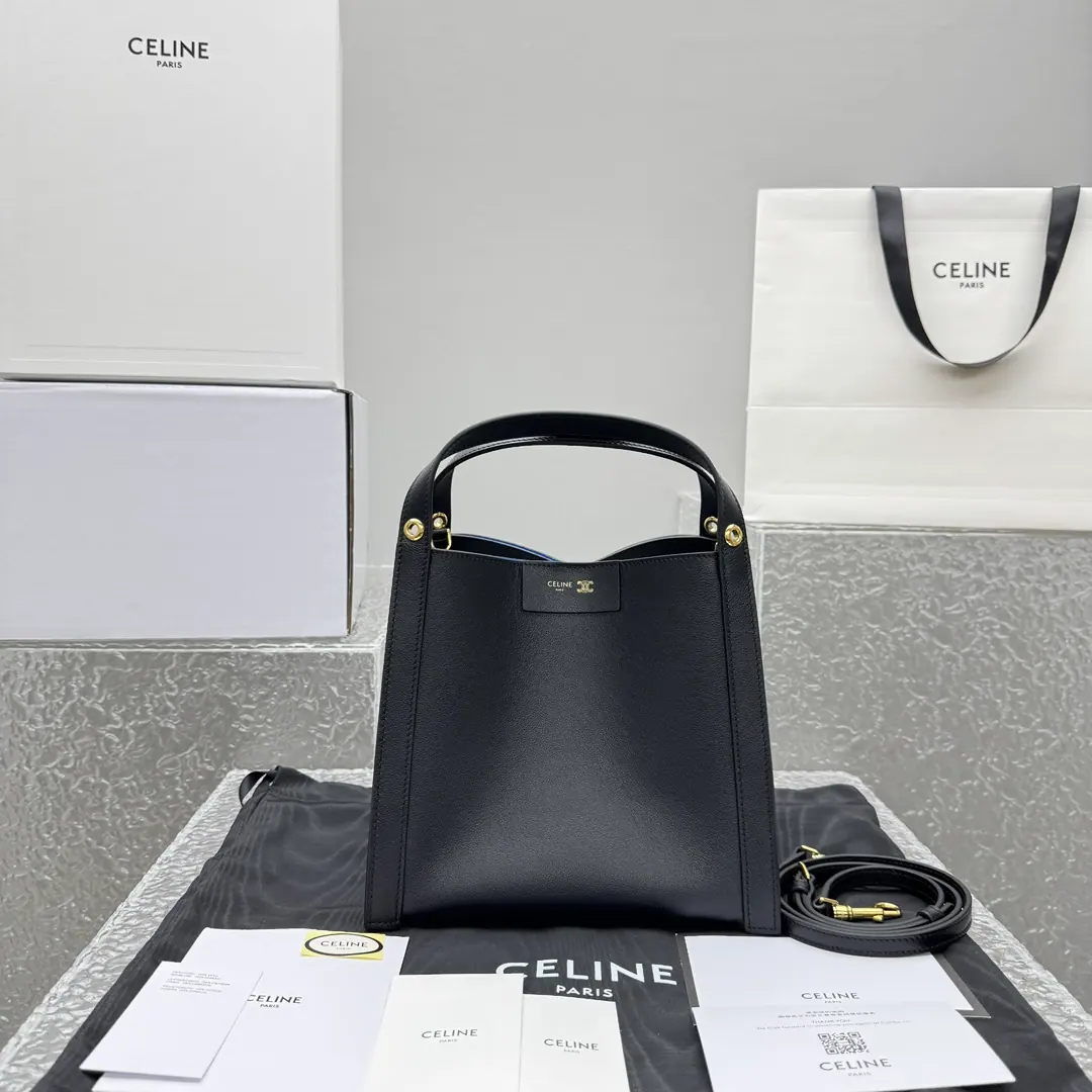 Celine 小号 Cuir Box 包 - Triomphe 帆布 & 天然小牛皮 124182Q72.03MI