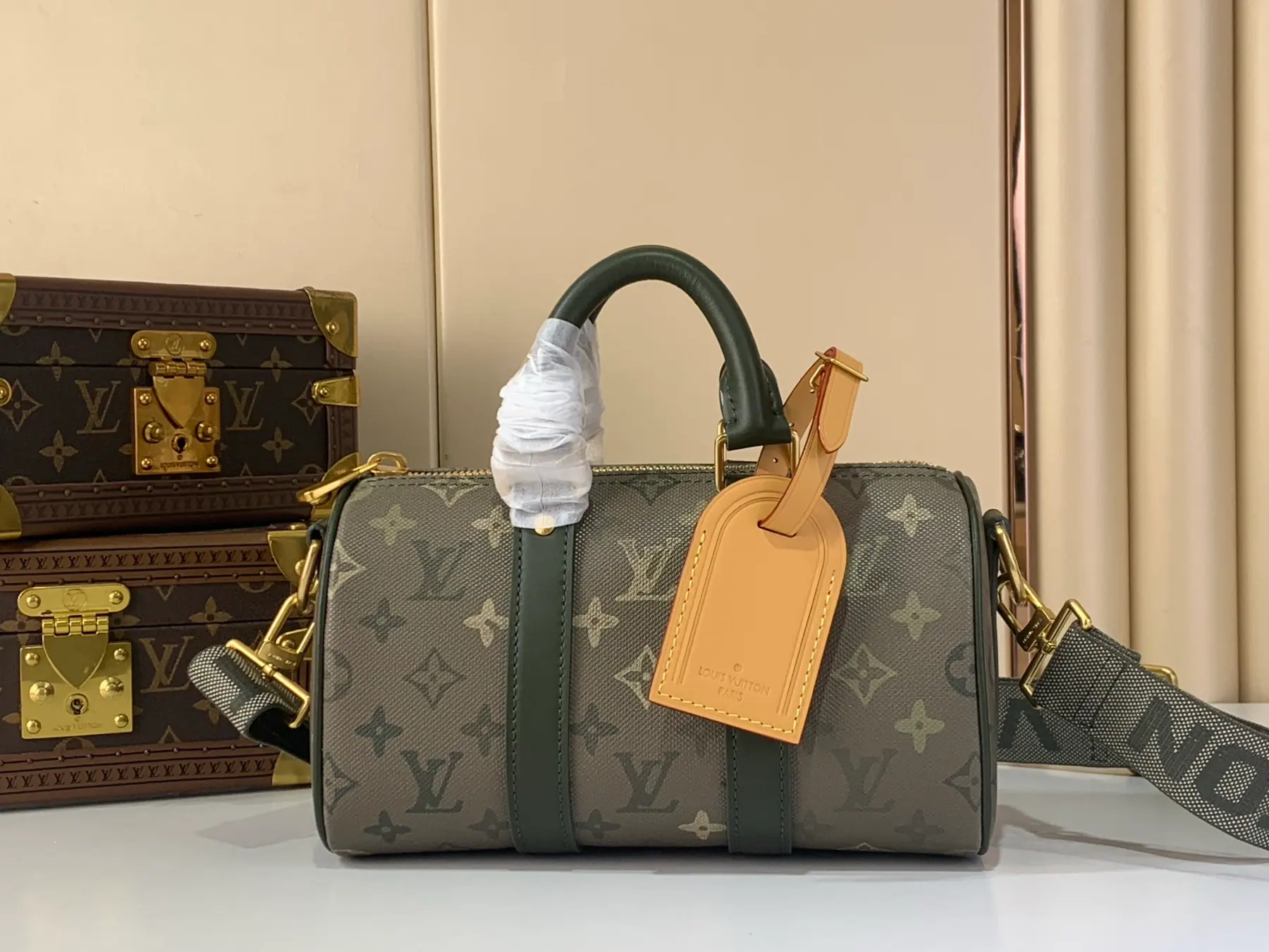 m26930 KEEPALL BANDOULIÈRE 25 15 x 11 x 25cm