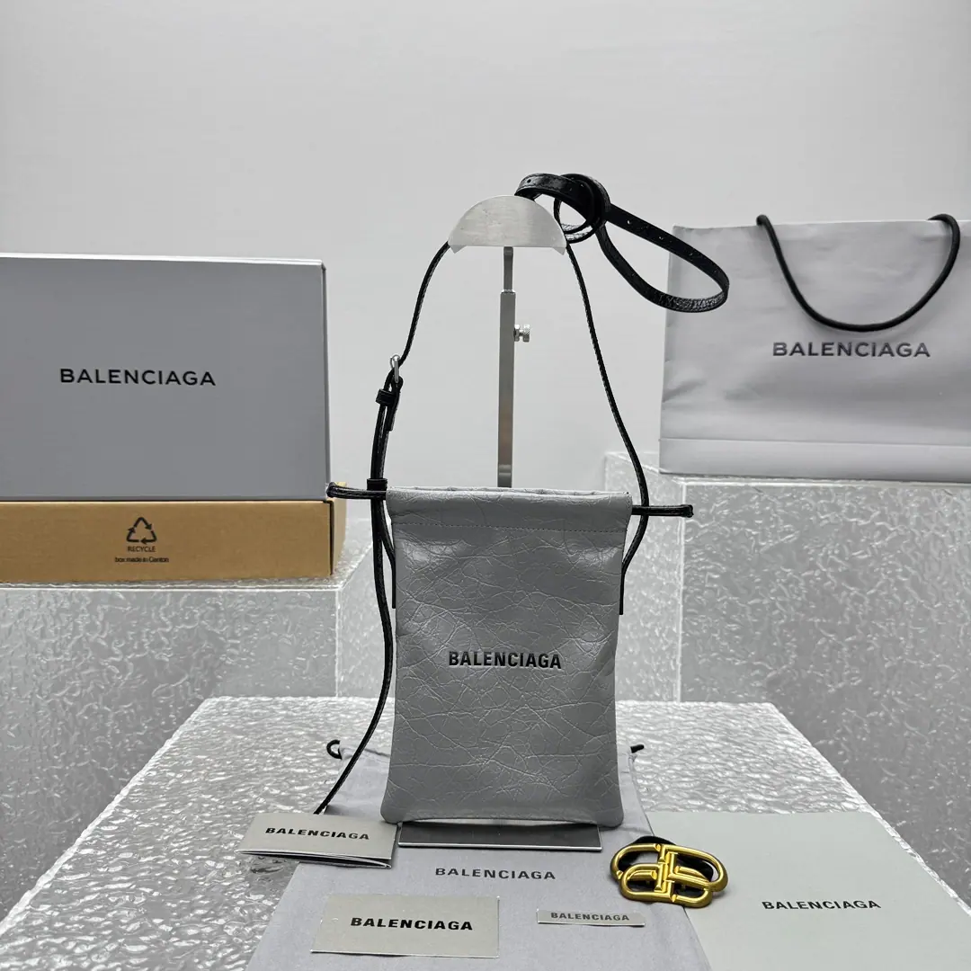 Balenciaga 防尘袋 15 x 21cm