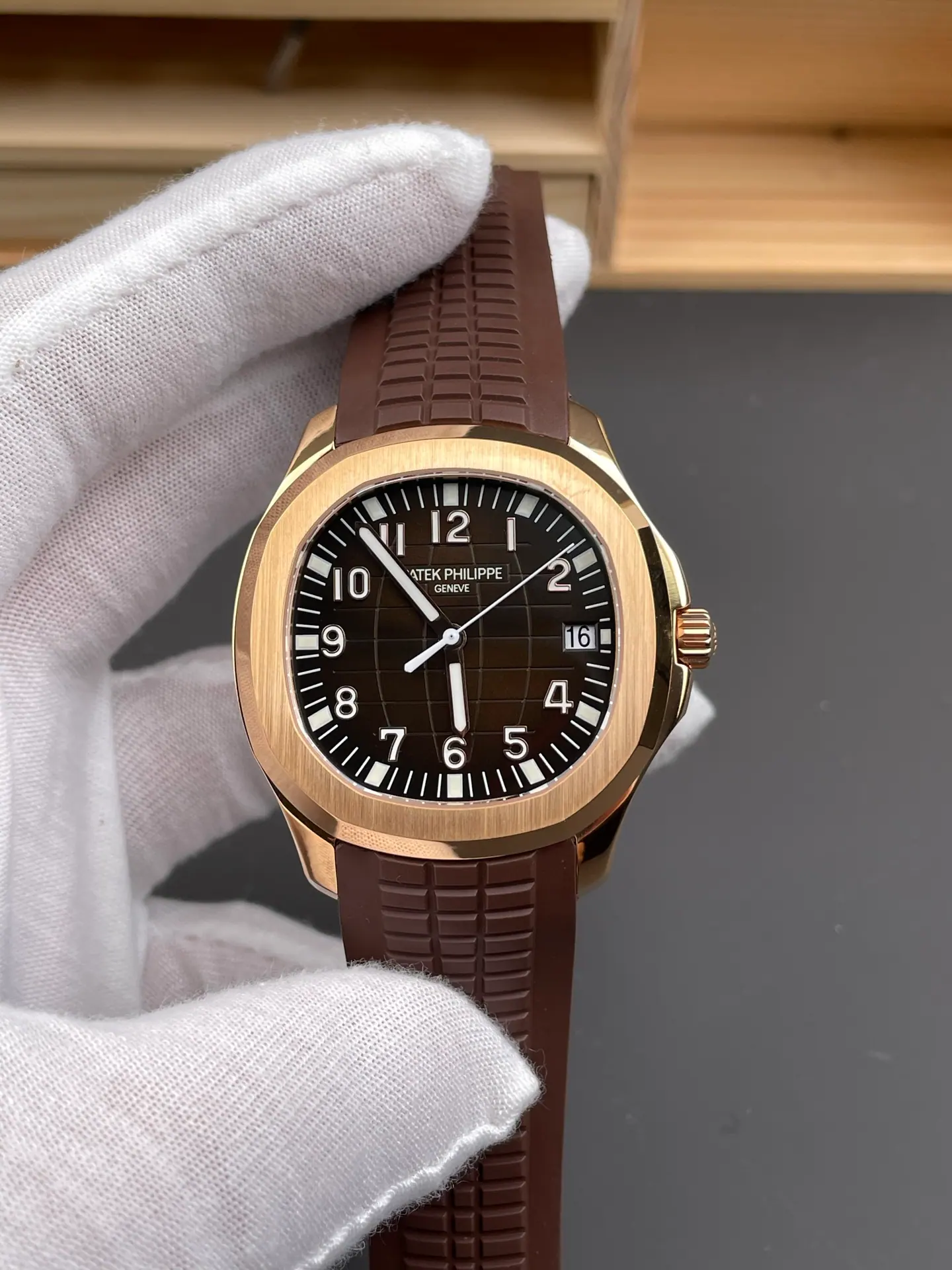 BBF | 324/330 机芯 l 40mm l 百达翡丽 Aquanaut 5167R 手表