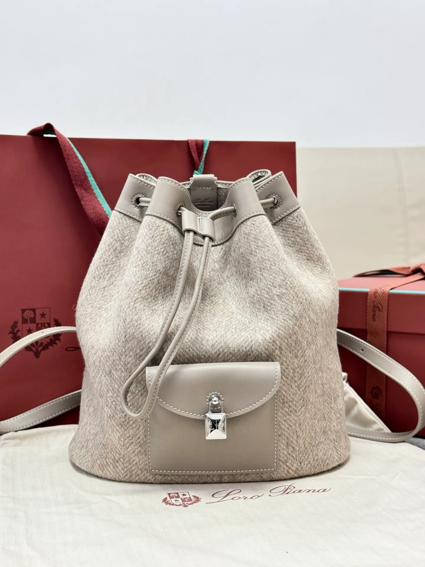 Loro Piana Extra Pocket 背包 26×16×26cm