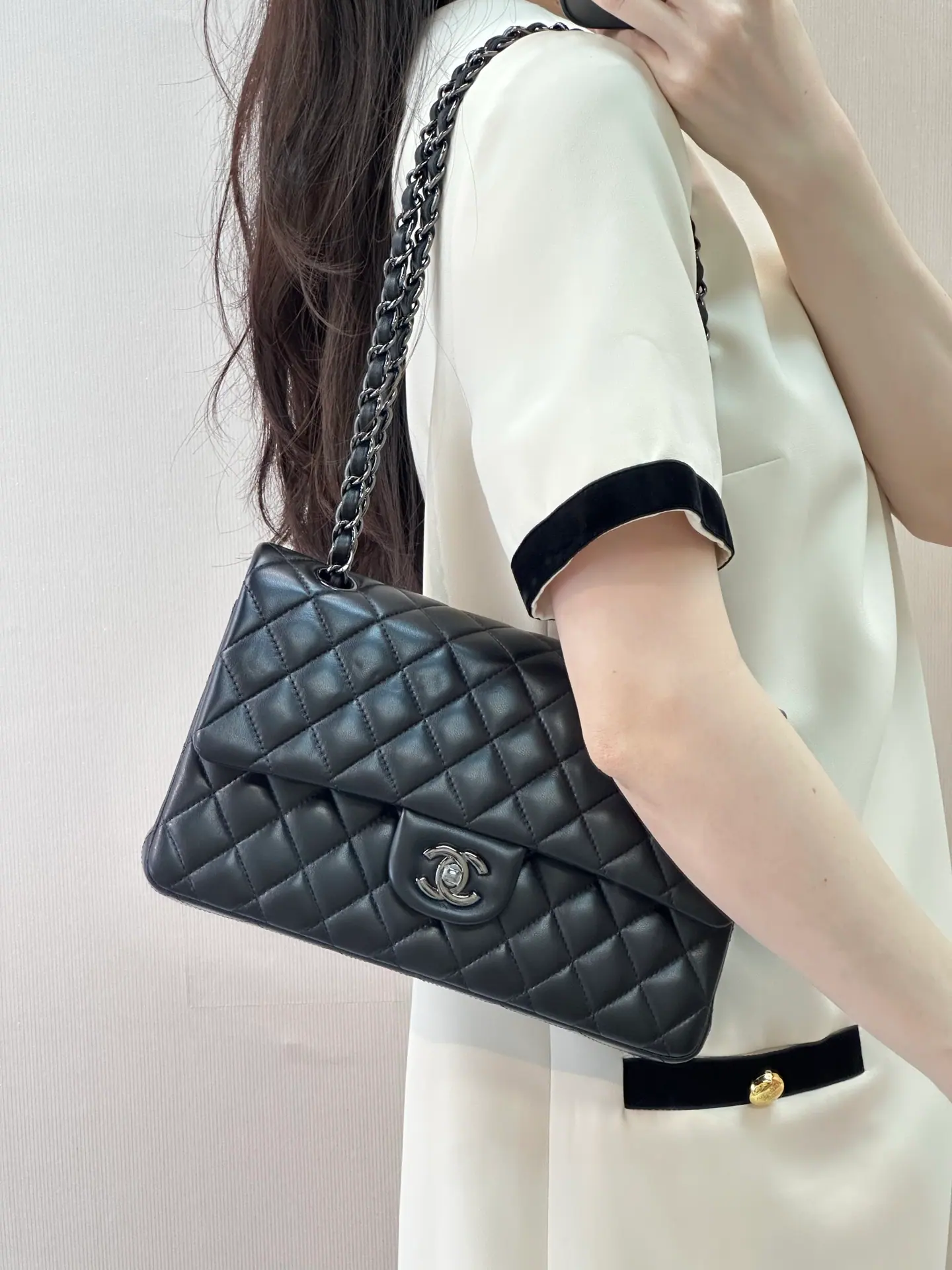 ƆC Classic 小牛皮翻盖包 中号 25cm 112