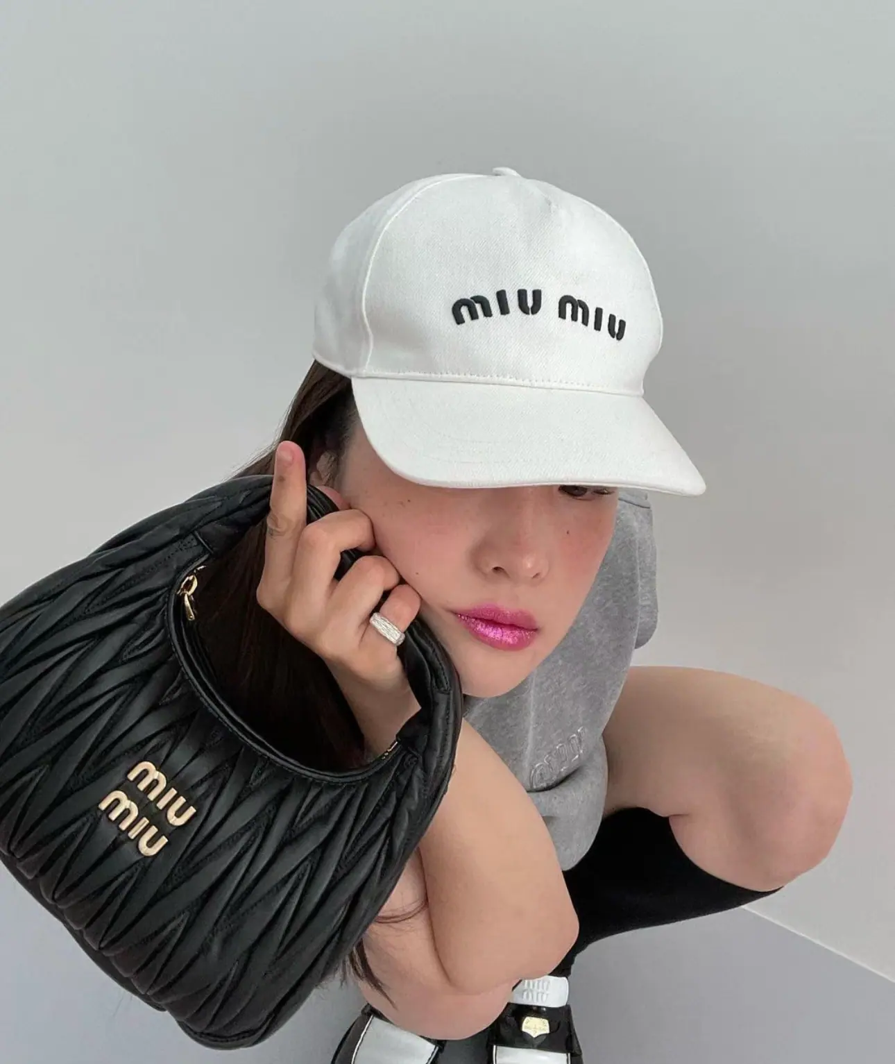 Miu Miu Matelassé Wander Hobo包 5BC125 20x6cm x17cm