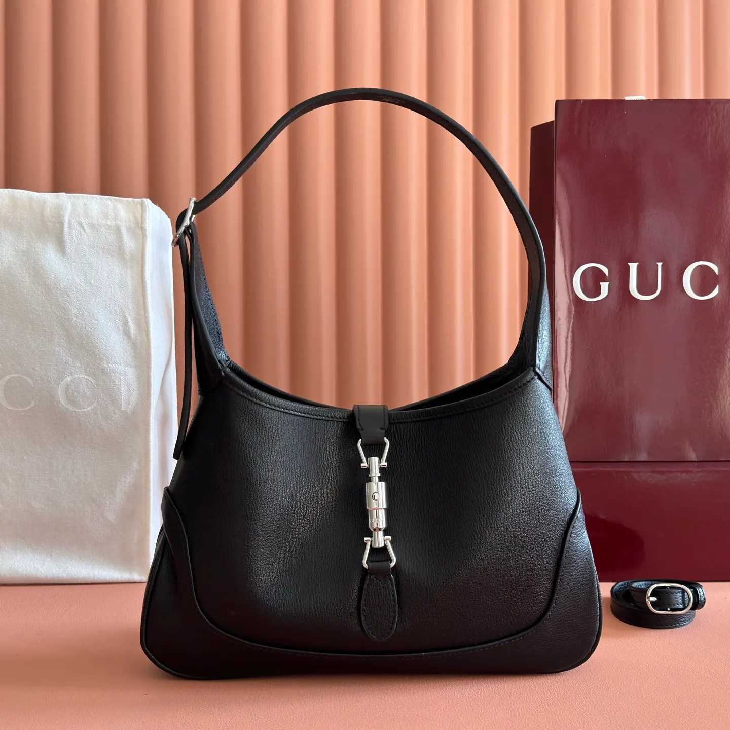 Gucci Jackie 1961 中号包 863137 28x19x4.5cm
