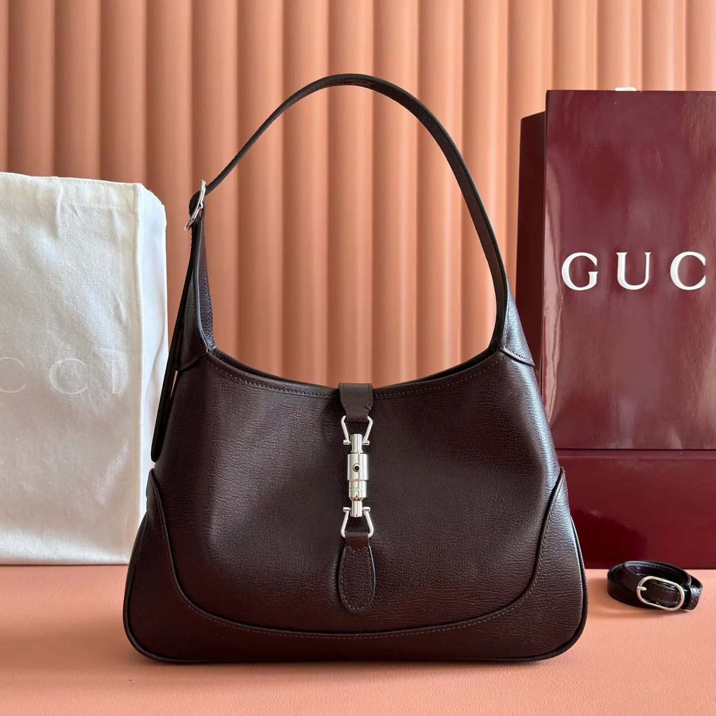 Gucci Jackie 1961 中号包 863137 28x19x4.5cm