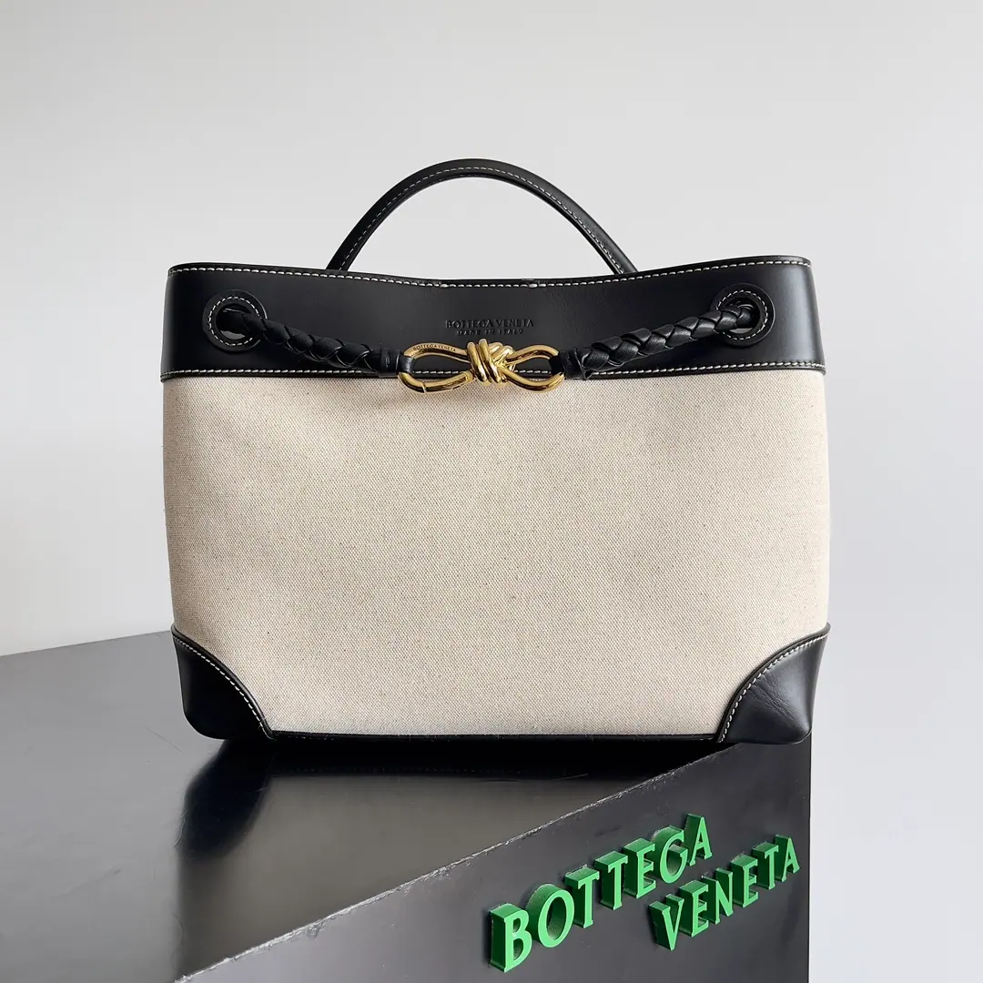 Bottega Veneta 中号 Andiamo 766016 743572 32.5*24*12cm
