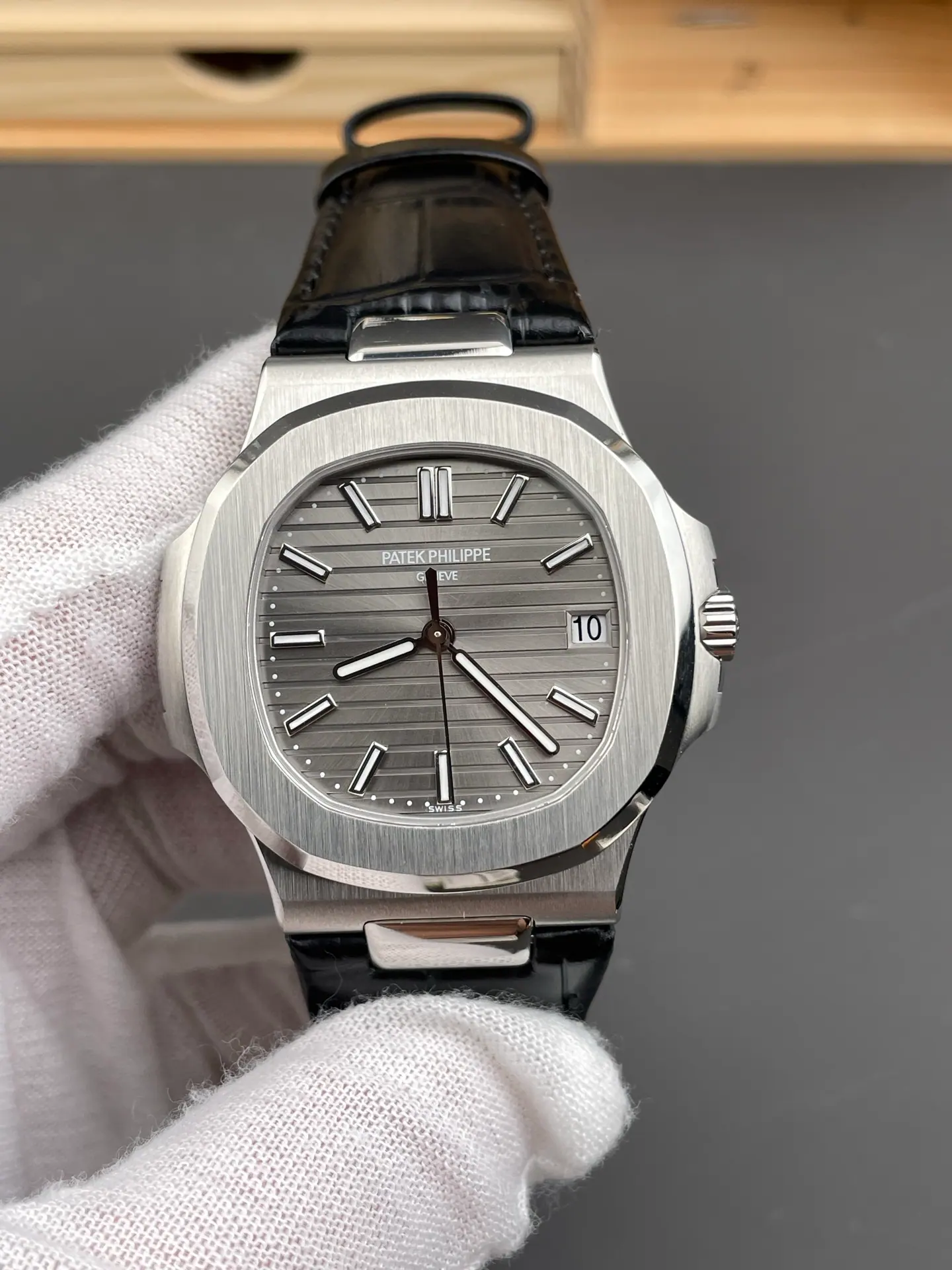 BBF l 324 / 330 机芯 l 40mm l 百达翡丽 Nautilus 5711