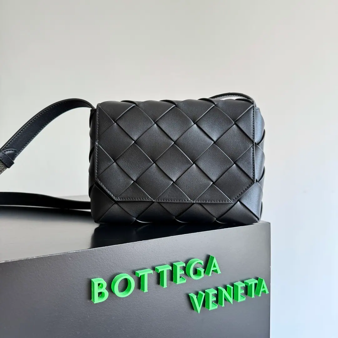 Bottega Veneta Diago 斜挎包 795637 22.5x16.5x5.5cm