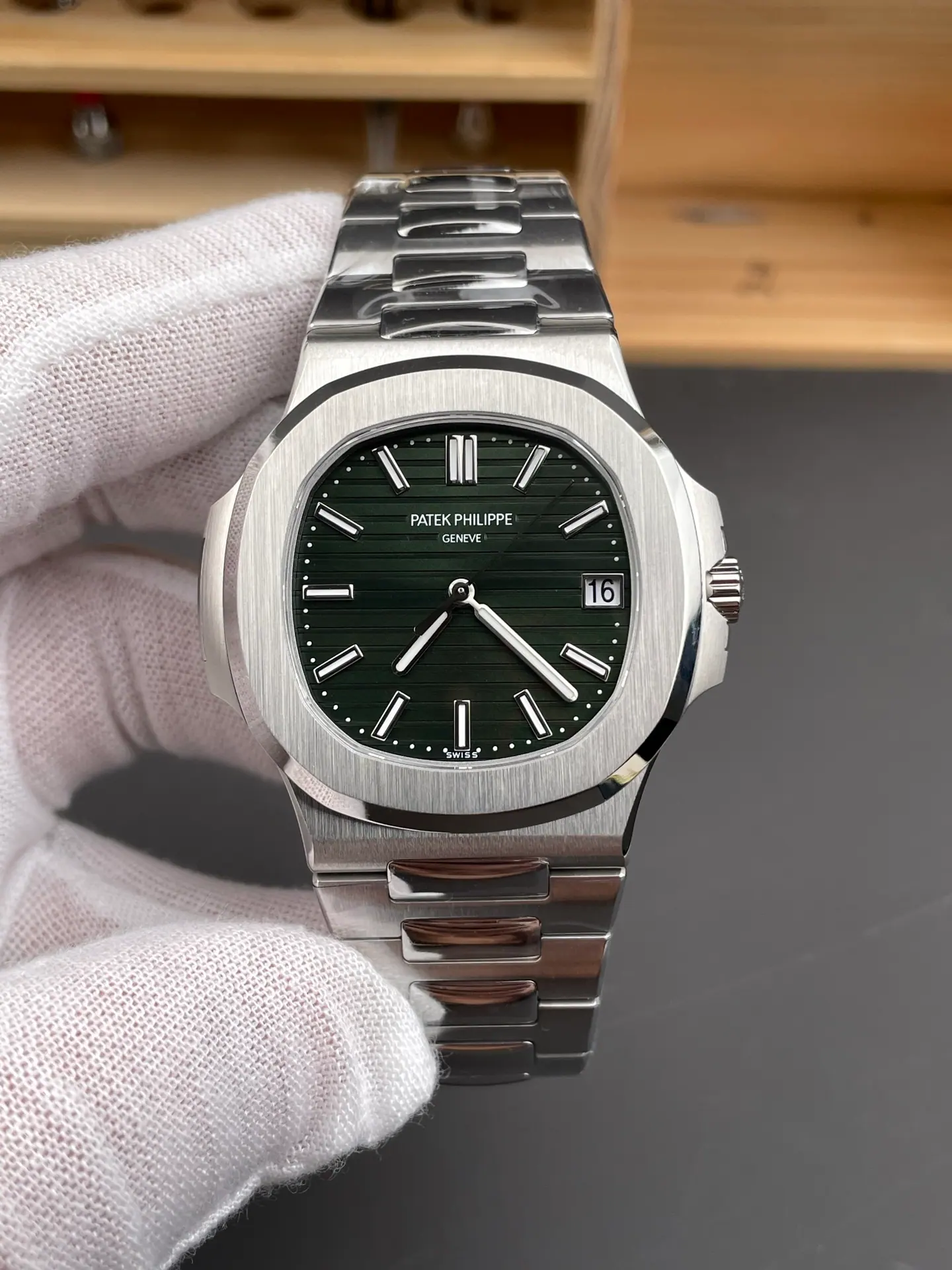 BBF l 324 / 330 机芯 l 40mm l 百达翡丽 Nautilus 5711