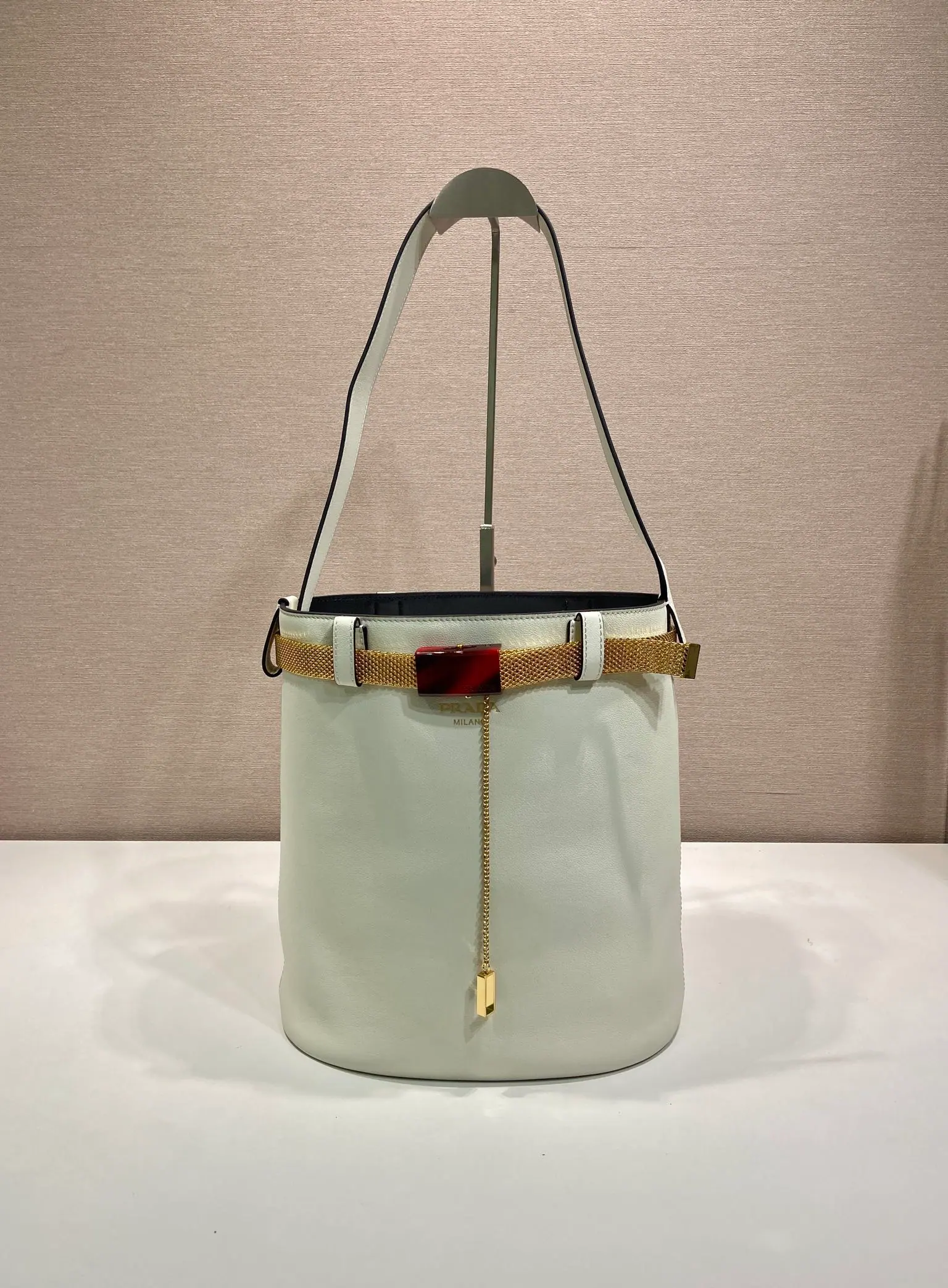 普拉达中号皮革单肩包 1BE085 21.5x22.5x13cm
