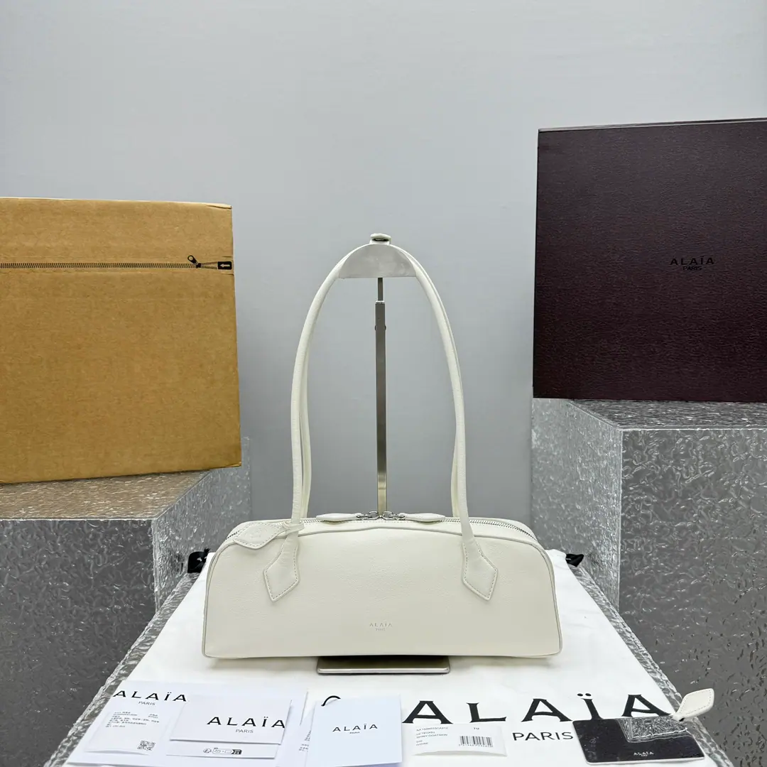 Alaia Alaaia Le Teckel 皮革单肩包 33x10x11cm