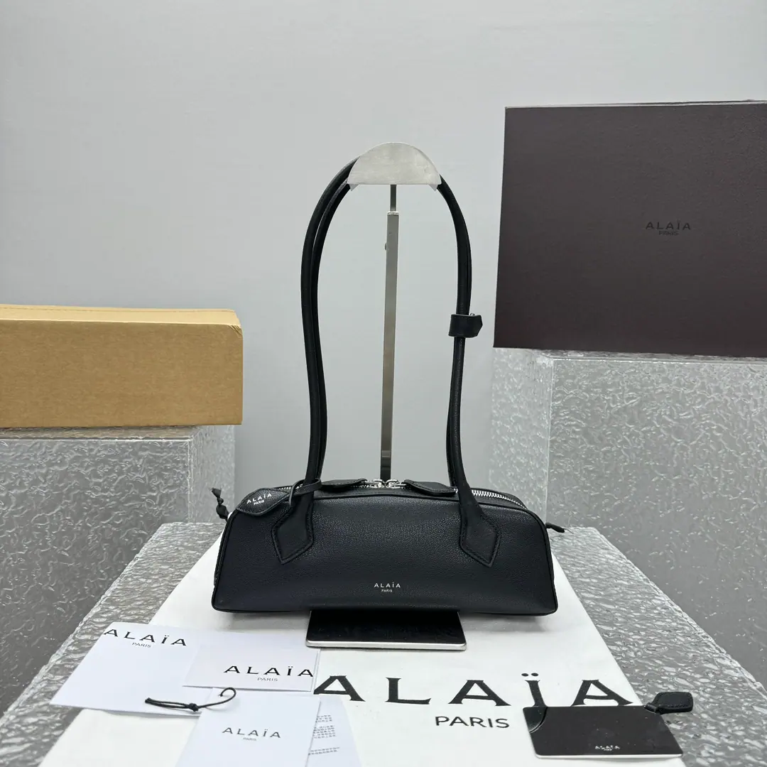 Alaia Alaia Le Teckel 皮革单肩包 27x8x9cm