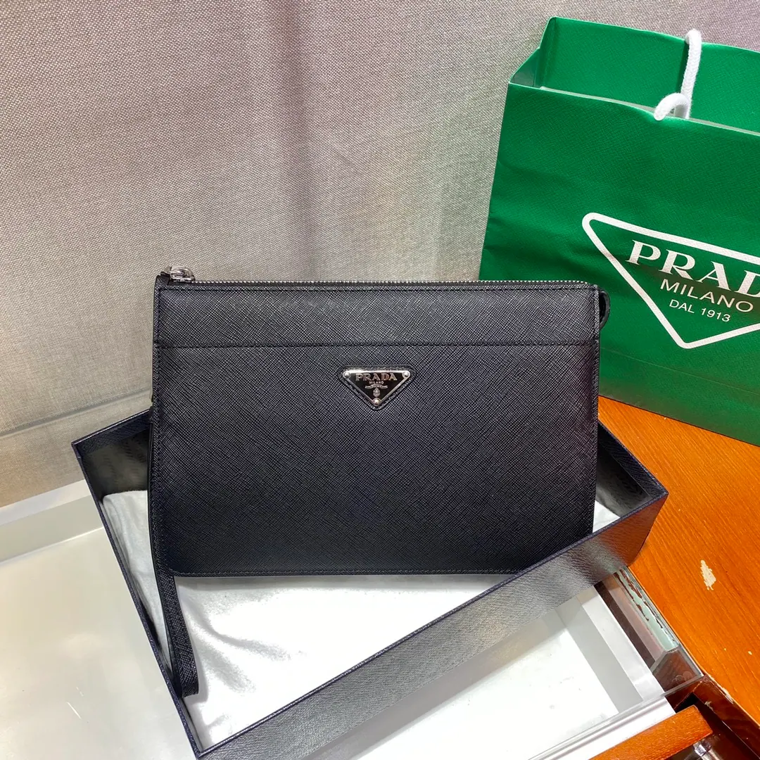 普拉达 Saffiano 手拿包 化妆包 2VF032 25X17X4cm