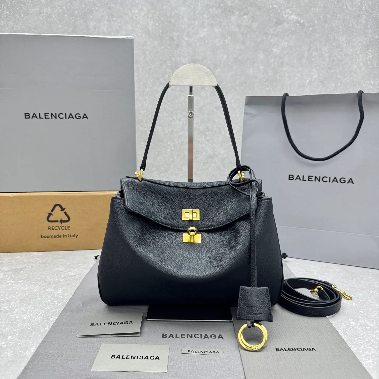 Balenciaga Rodeo 小号 28.9x20x9.9cm