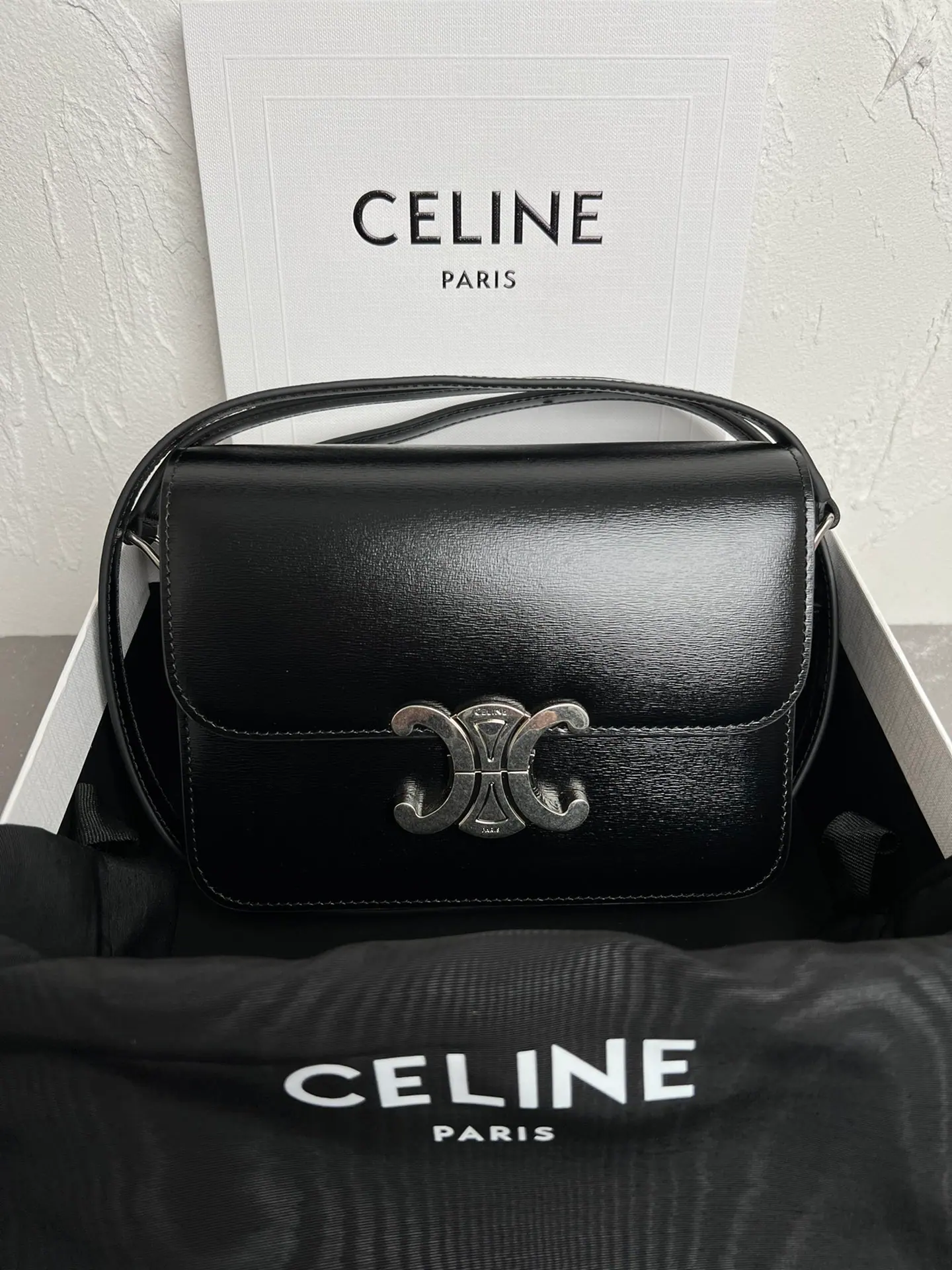 Celine Teen Triomphe 包 188423 18.5-14-6cm