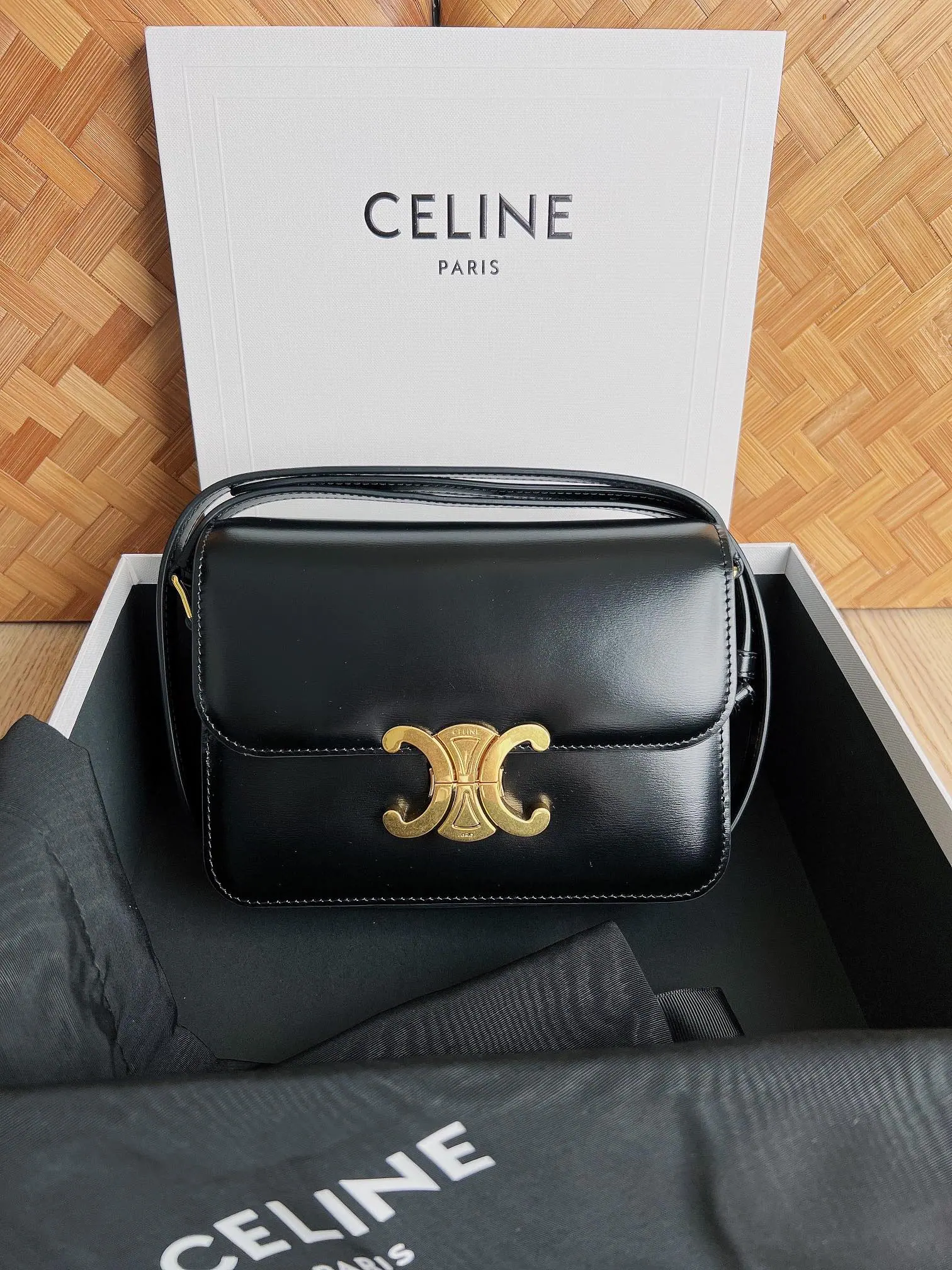 Celine Teen Triomphe 包 188423 18.5-14-6cm