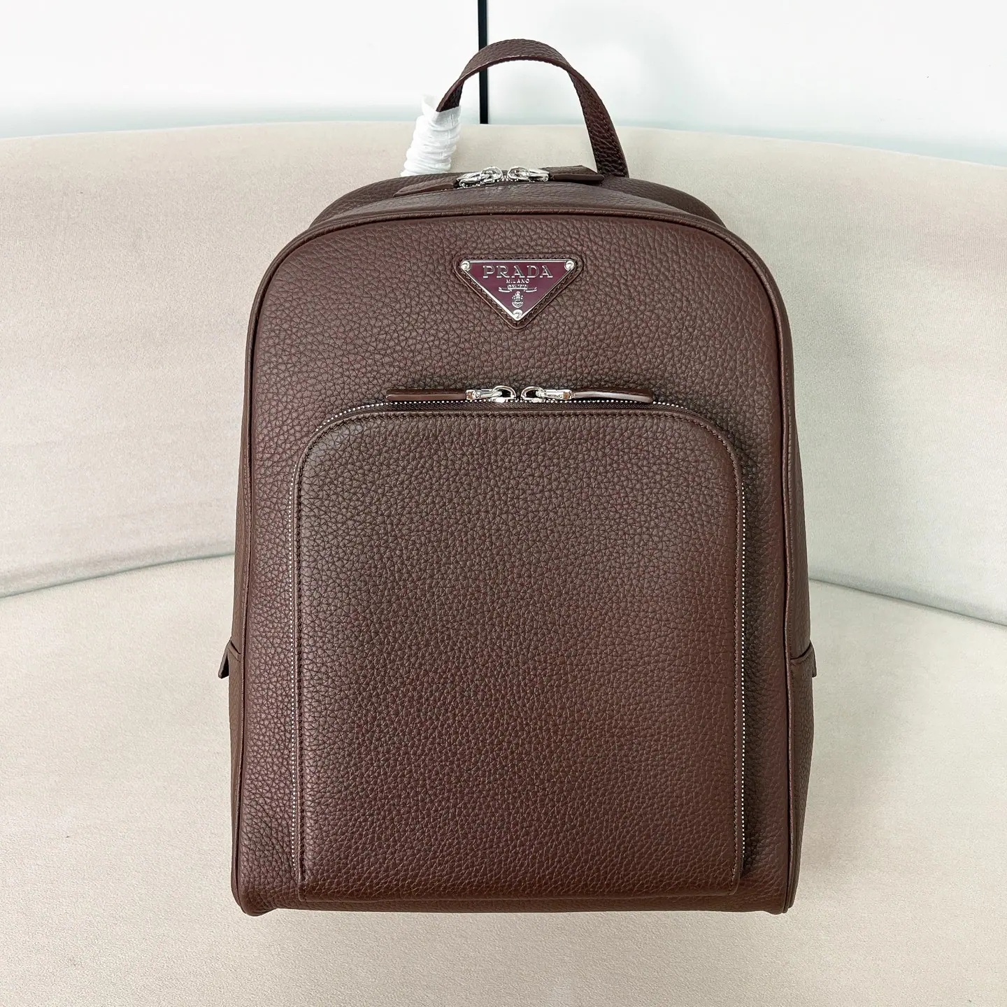 普拉达 25FW 十字纹皮革双肩包 2VZ102 30x43x12.5cm