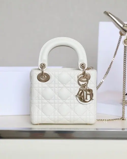 迪奥 Lady Dior 迷你 17*15*7cm
