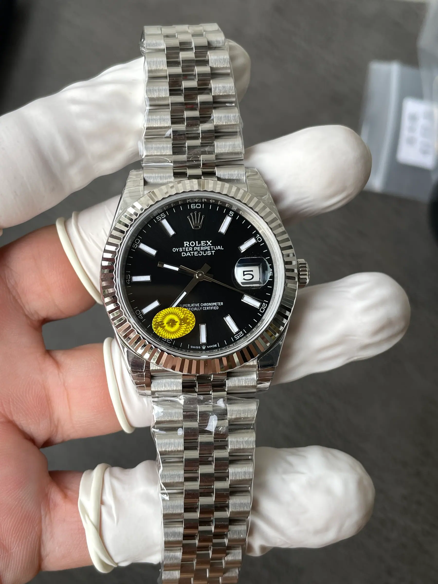 VS l 3235 自由摆轮(Free-sprung)|41mm l 劳力士日志型 M126334