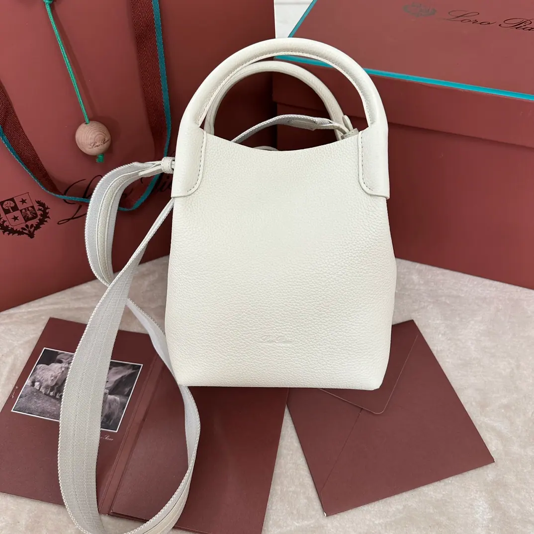 小号 Bale 包 17 x 21 x 17 厘米