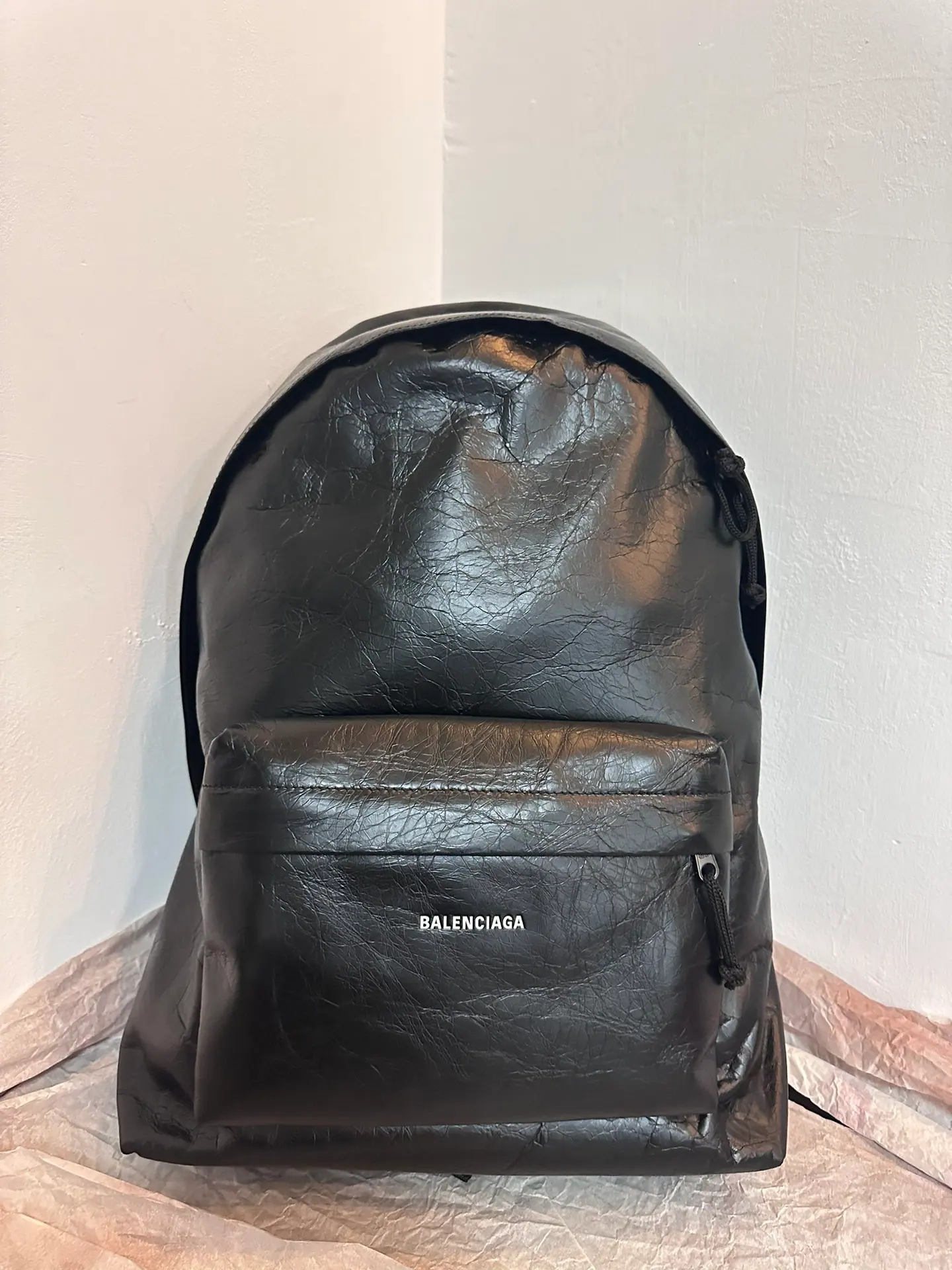 巴黎世家 Explorer 双肩包 34.8*19.8*47