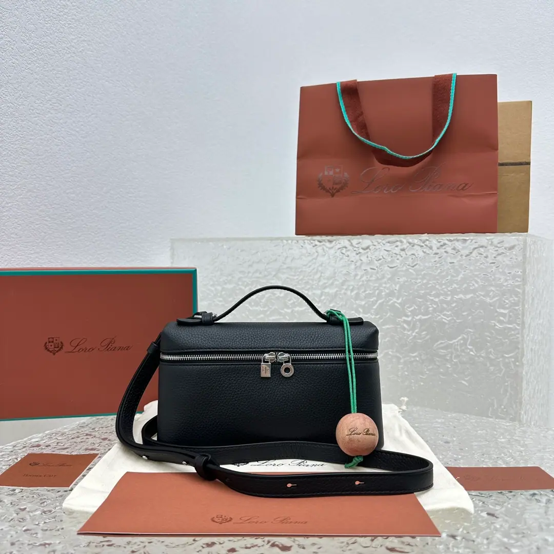 Loro Piana Extra pocket L19 包 19×7×12cm