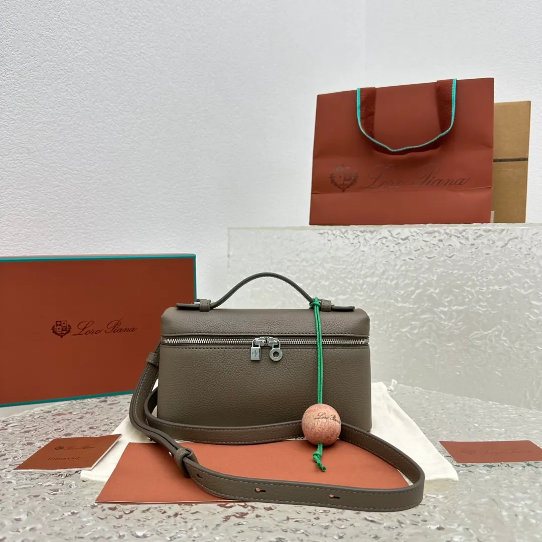 Loro Piana Extra Pocket L19 包 19×7×12cm