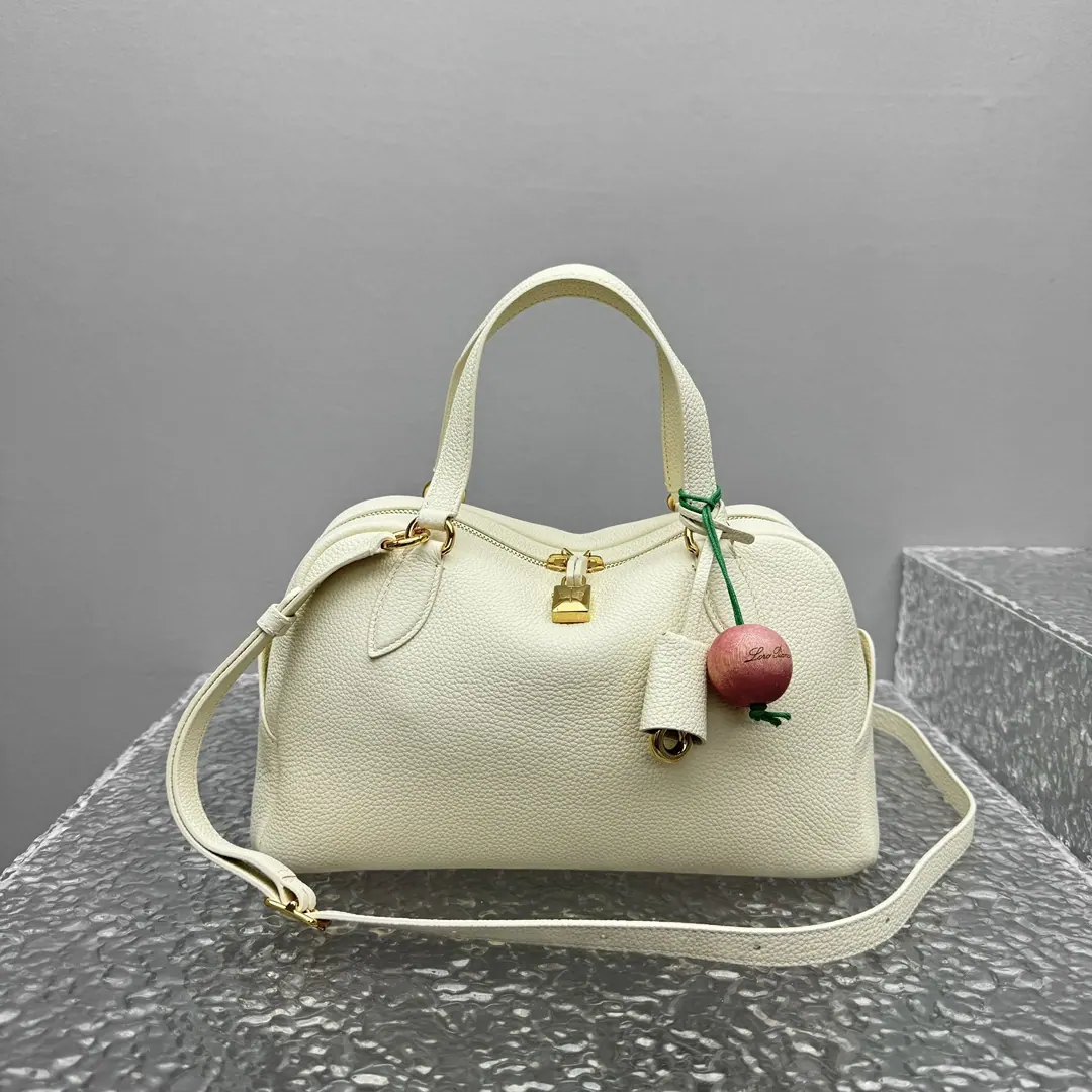 Loro Piana 小牛皮小号针织包 30x17x14cm