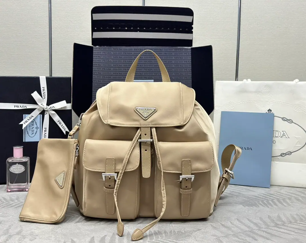 普拉达 Re-Nylon 双肩包 1BZ811 30x32x15cm