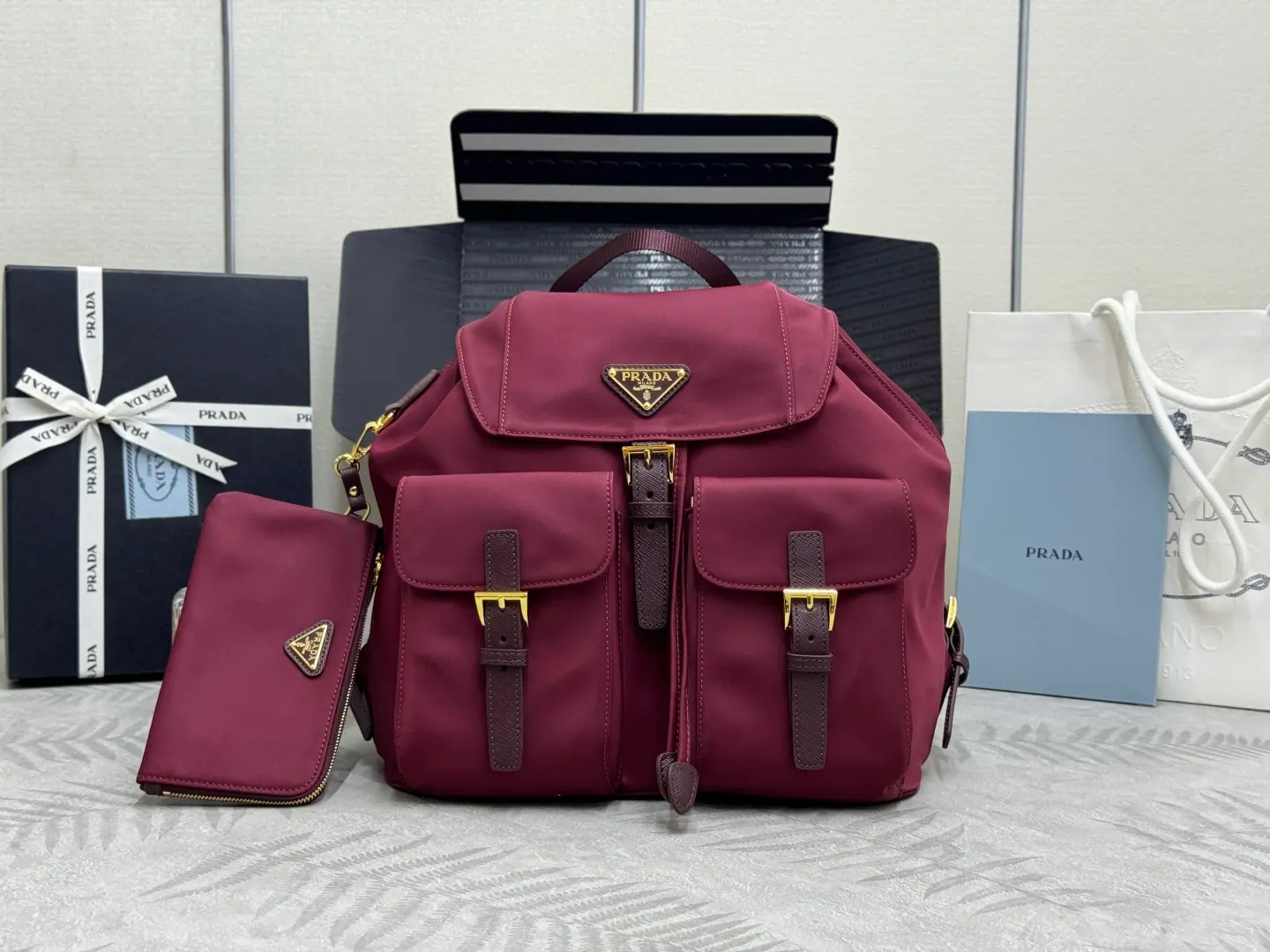 普拉达 Re-Nylon 双肩包 1BZ811 30x32x15cm