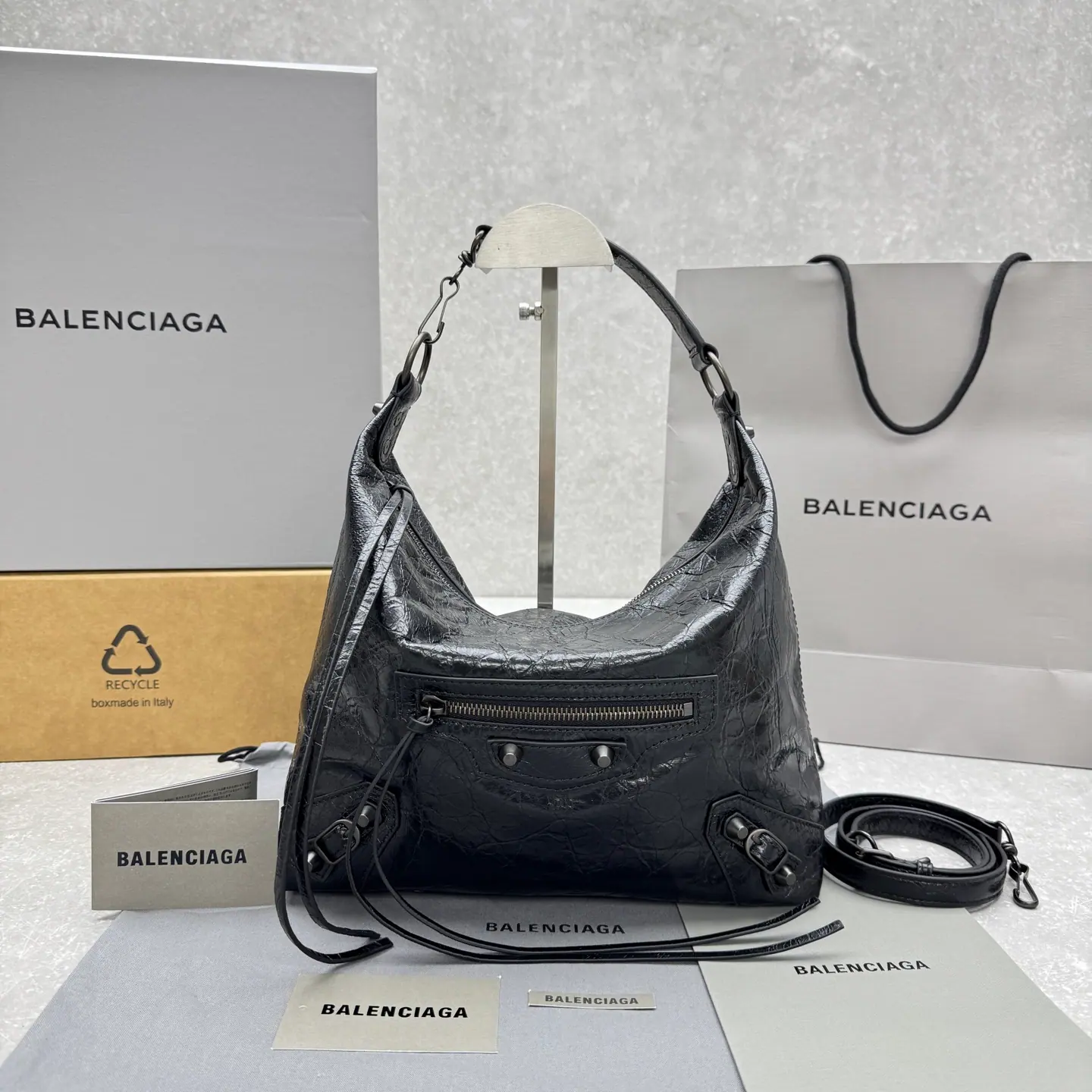 Balenciaga Le City 单肩包 28×10×27cm