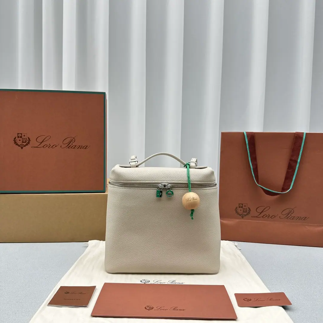 Loro Piana L23.5 背包 23×8X 22cm