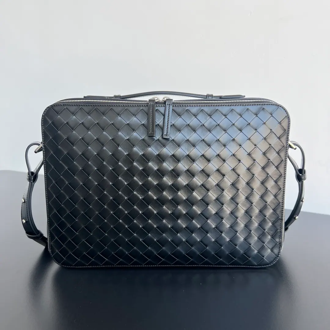 Bottega Veneta Getaway 纤薄公文包 786662 38*26*6.5cm