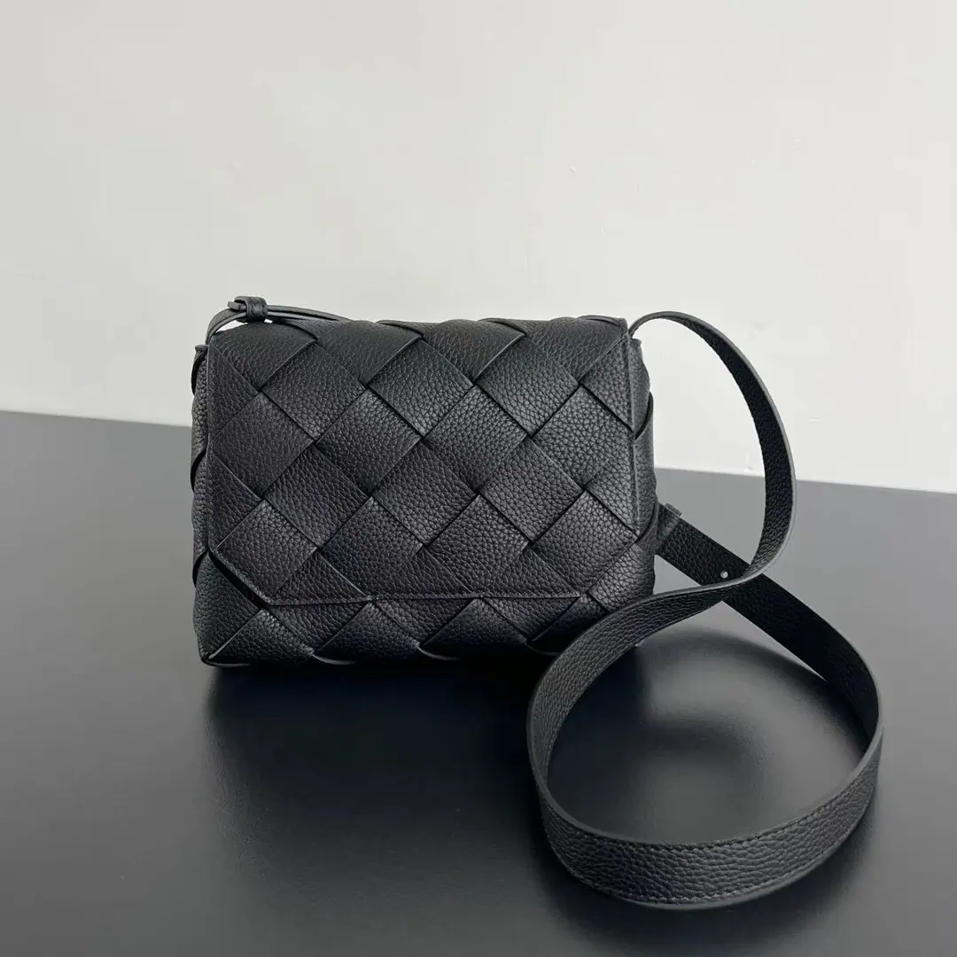 Bottega Veneta Diago 斜挎包 795637 22.5x16.5x5.5cm