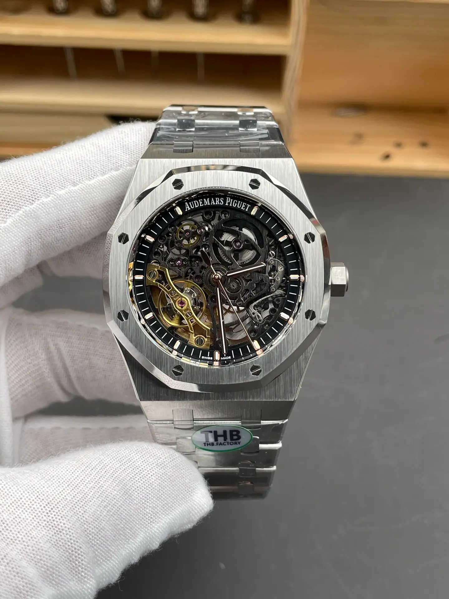 THB / 3132 / 41mm / 爱彼 Royal Oak 镂空表盘钢款 15407