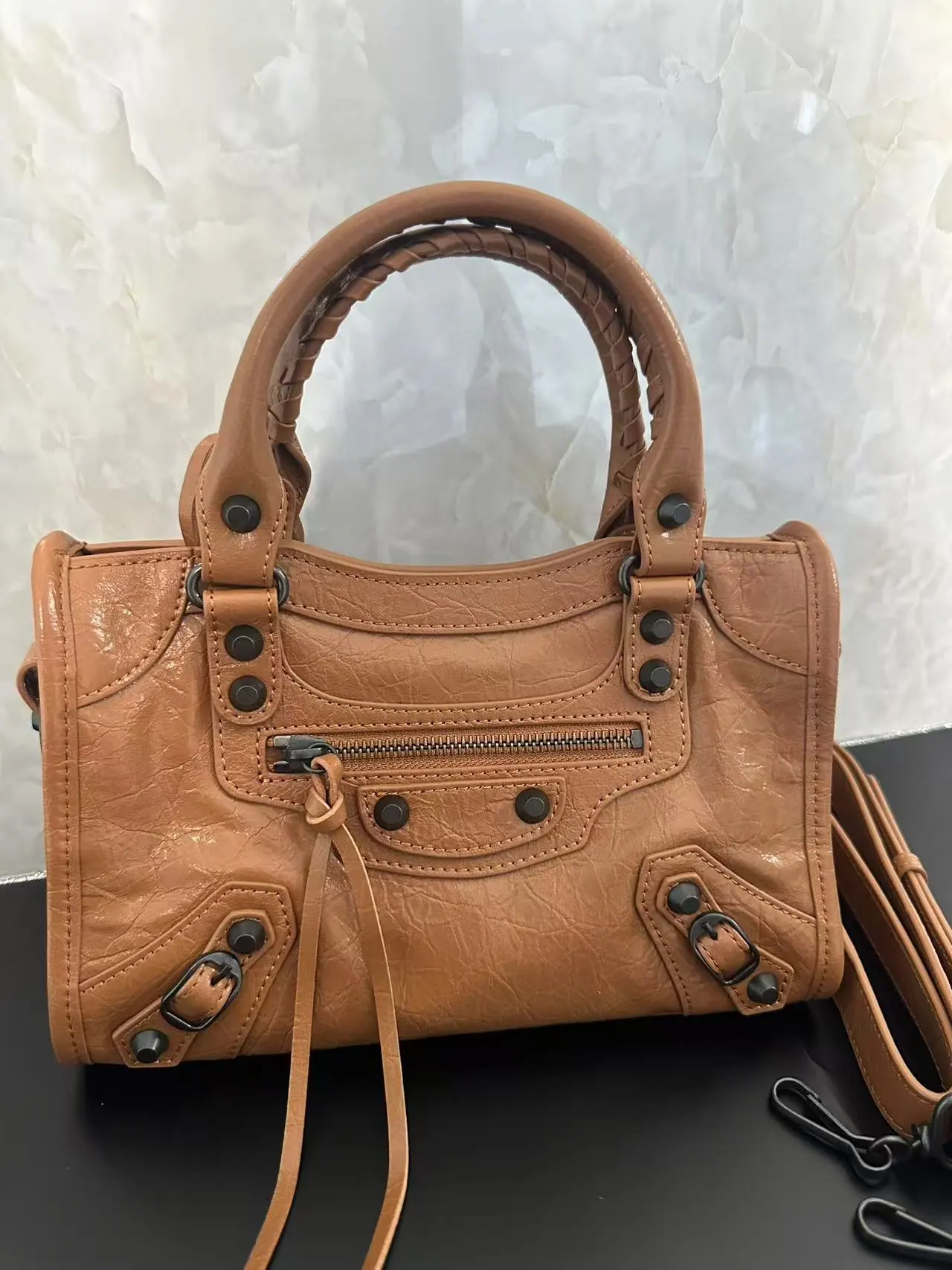 Balenciaga Le City 迷你包 23.8 x 16 x 6.3cm