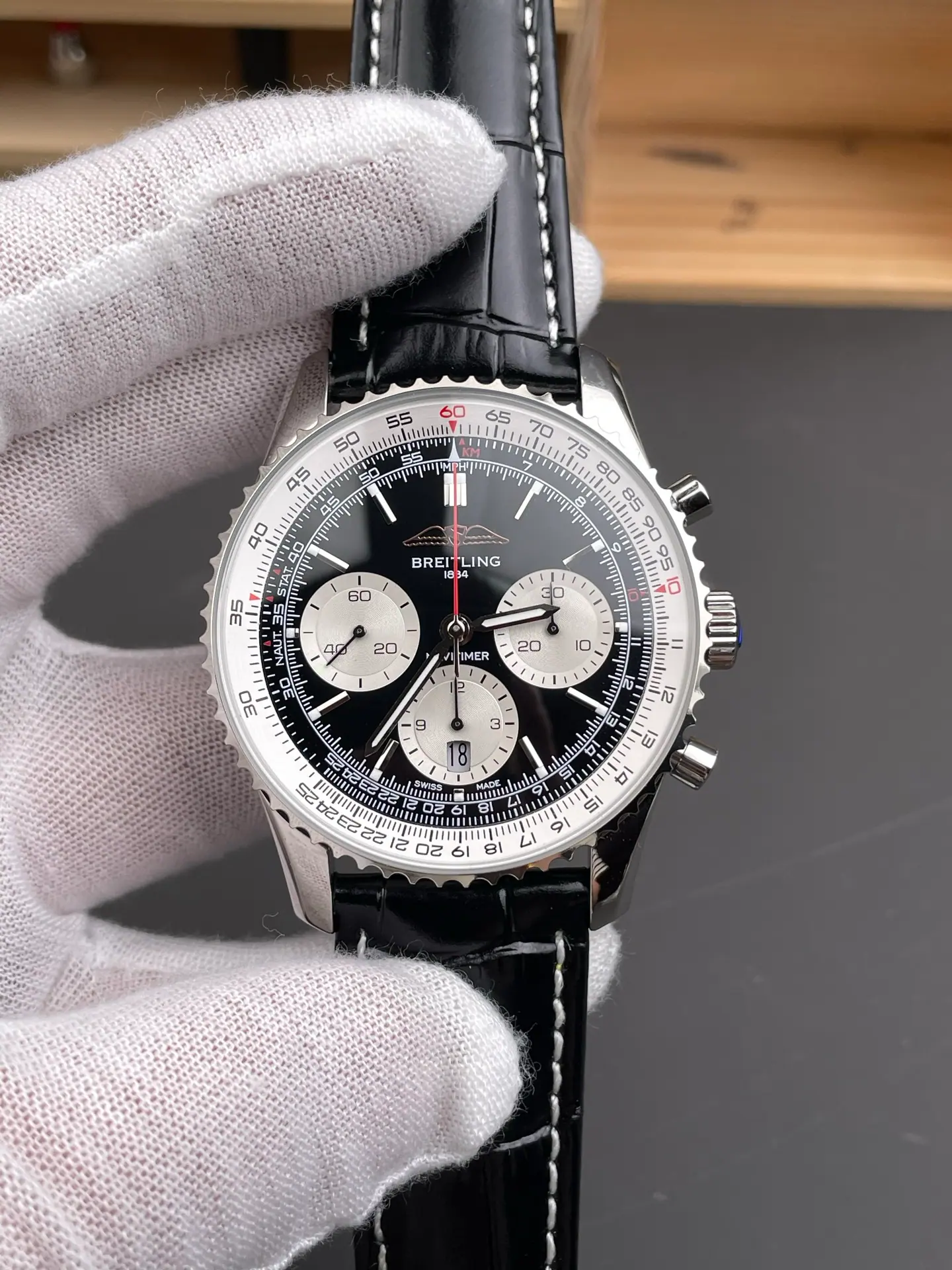 BLS l 43mm l 百年灵 Navitimer B01