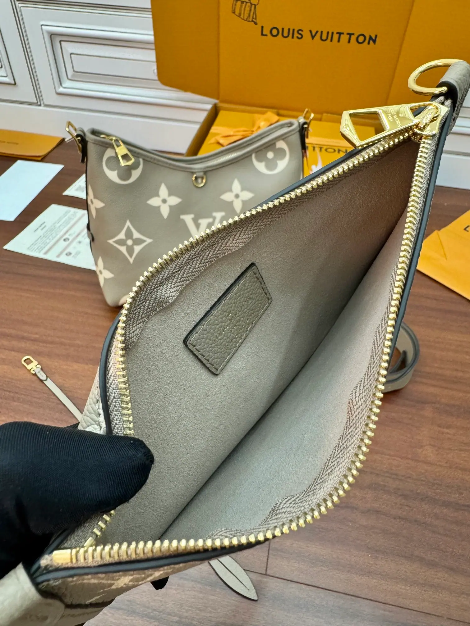 路易威登 CarryAll PM M47180 29.5x24x12CM