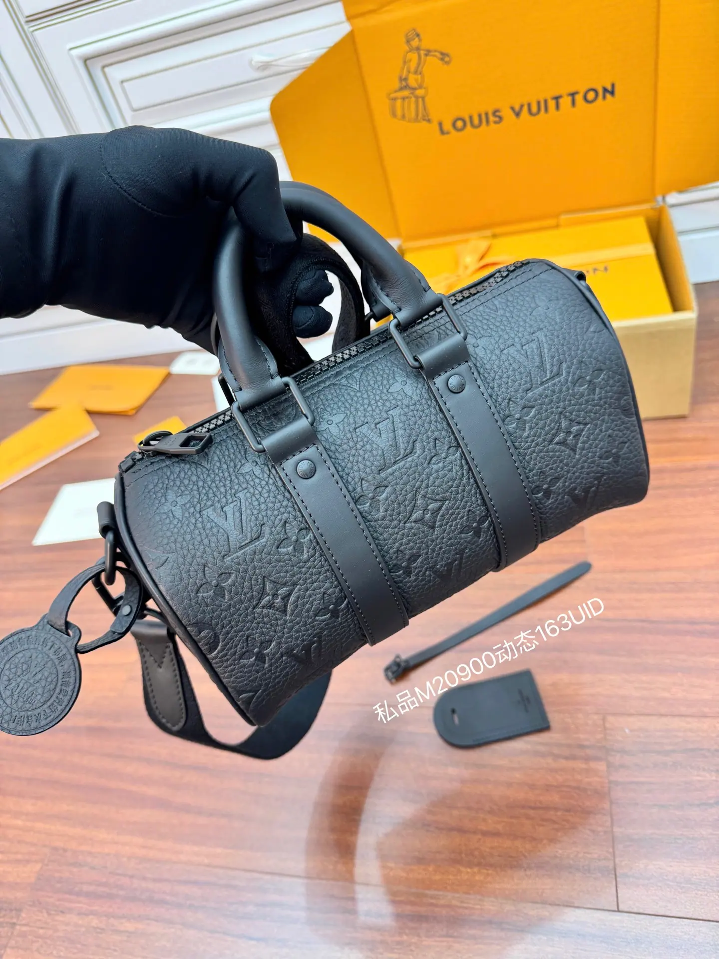 路易威登 M20900 Keepall Bandoulière 25 25x15x11CM